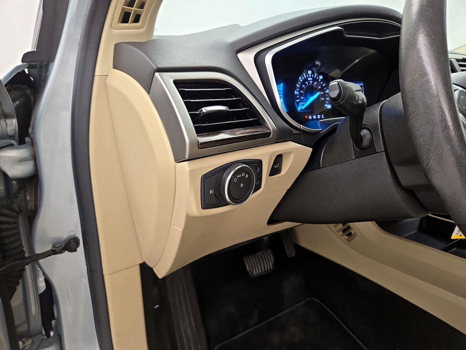2014 Ford Fusion Energi SE Luxury - Photo 14