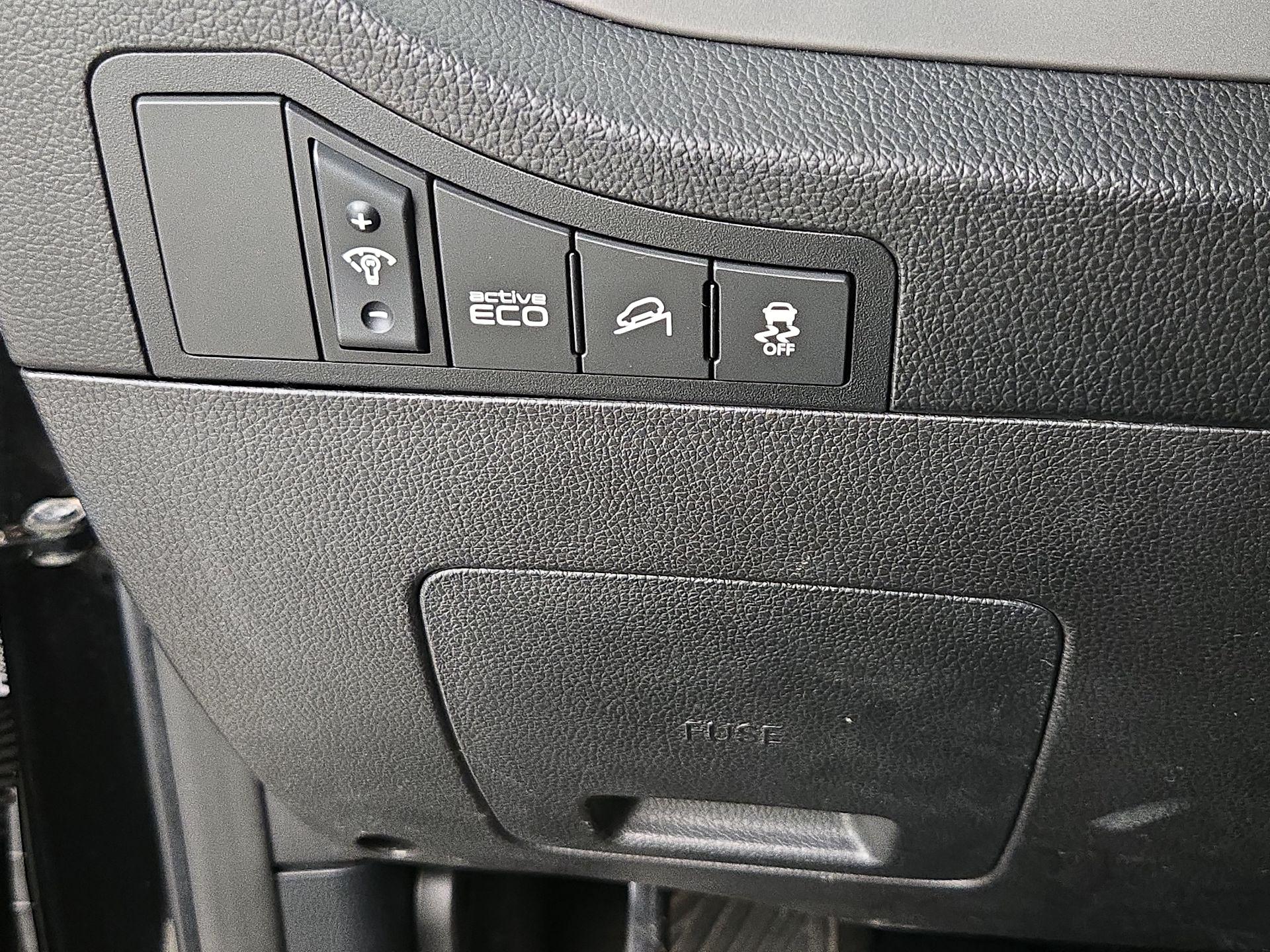 Thumbnail: 2015 Kia Sportage - 13