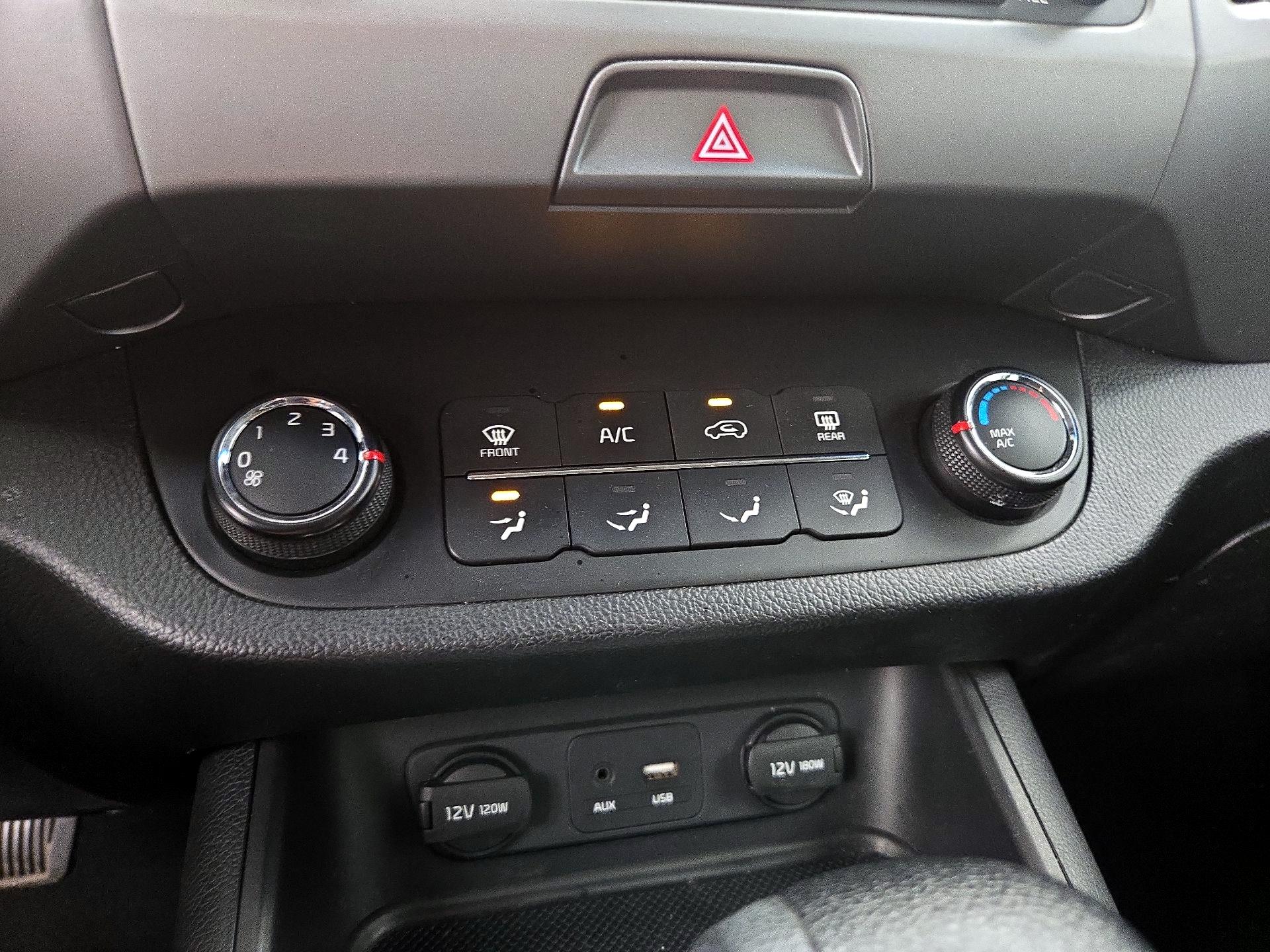 Thumbnail: 2015 Kia Sportage - 15