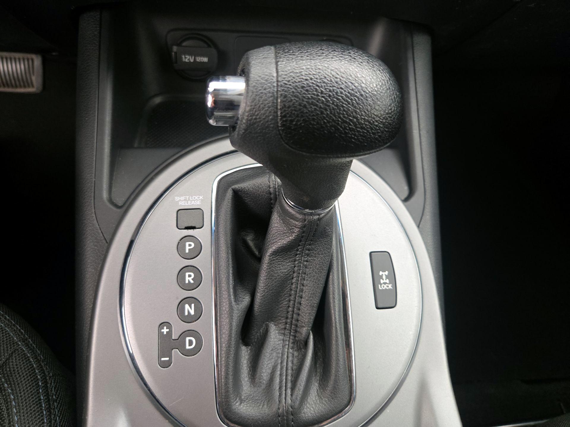 Thumbnail: 2015 Kia Sportage - 16