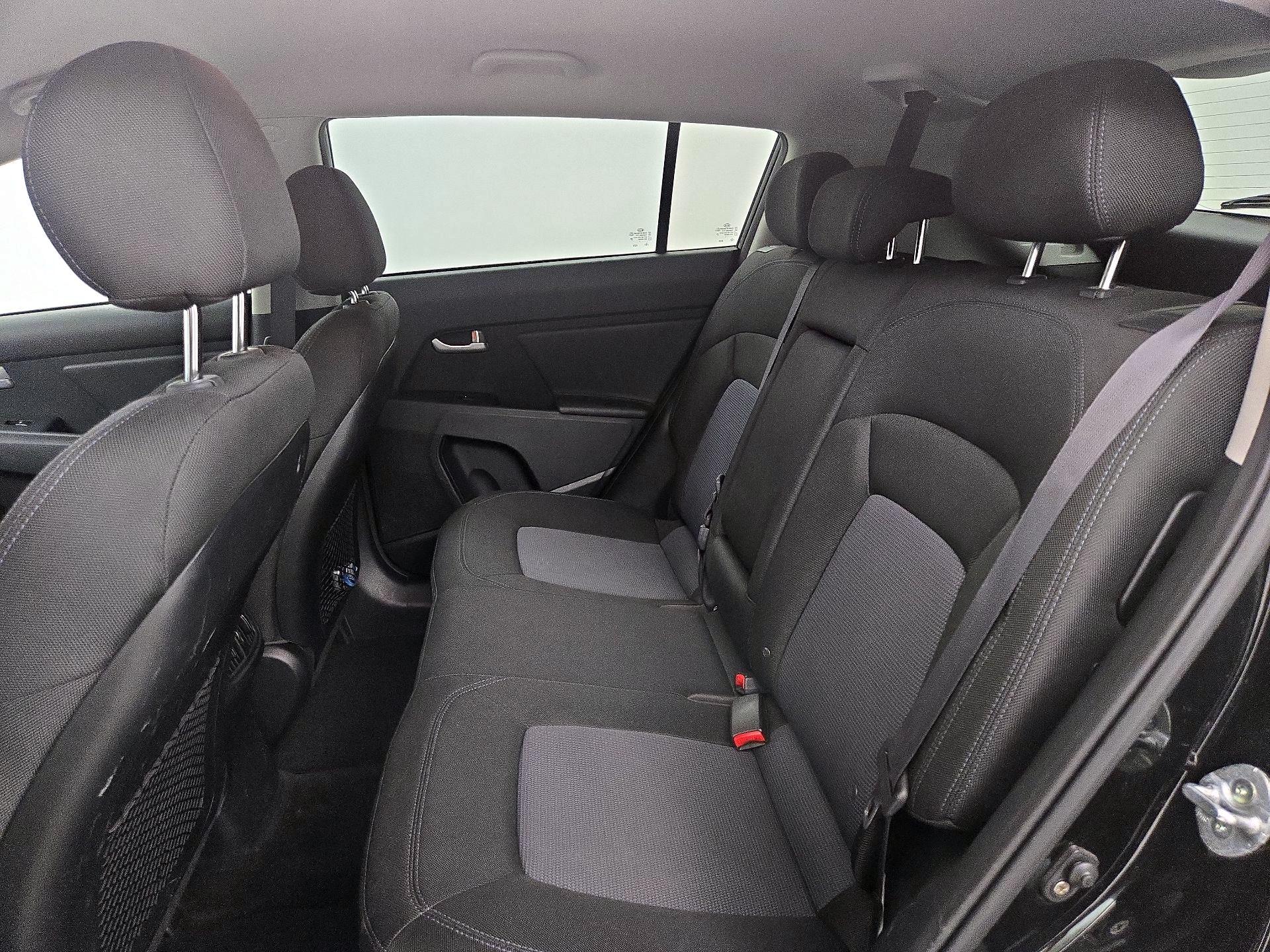 Thumbnail: 2015 Kia Sportage - 18