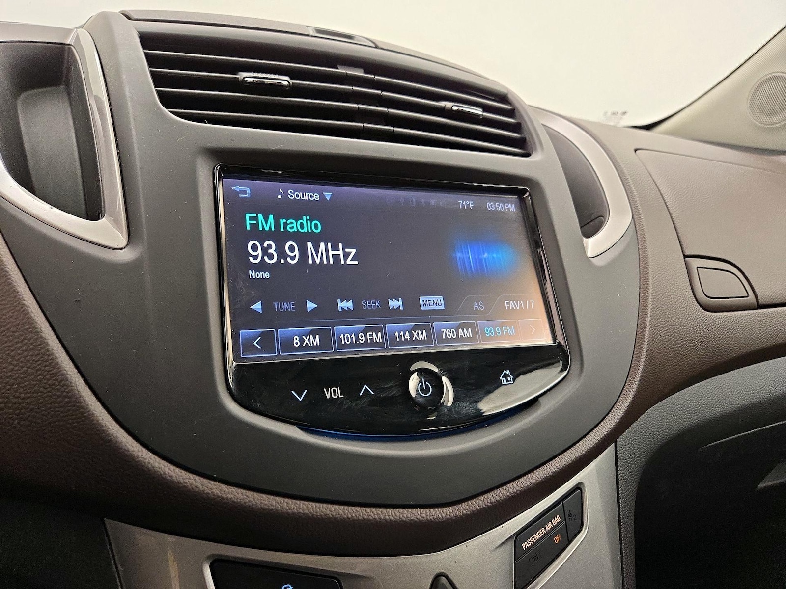 2016 Chevrolet Trax LT - Photo 16