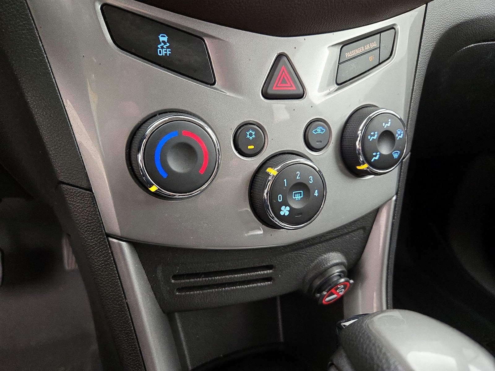 2016 Chevrolet Trax LT - Photo 17