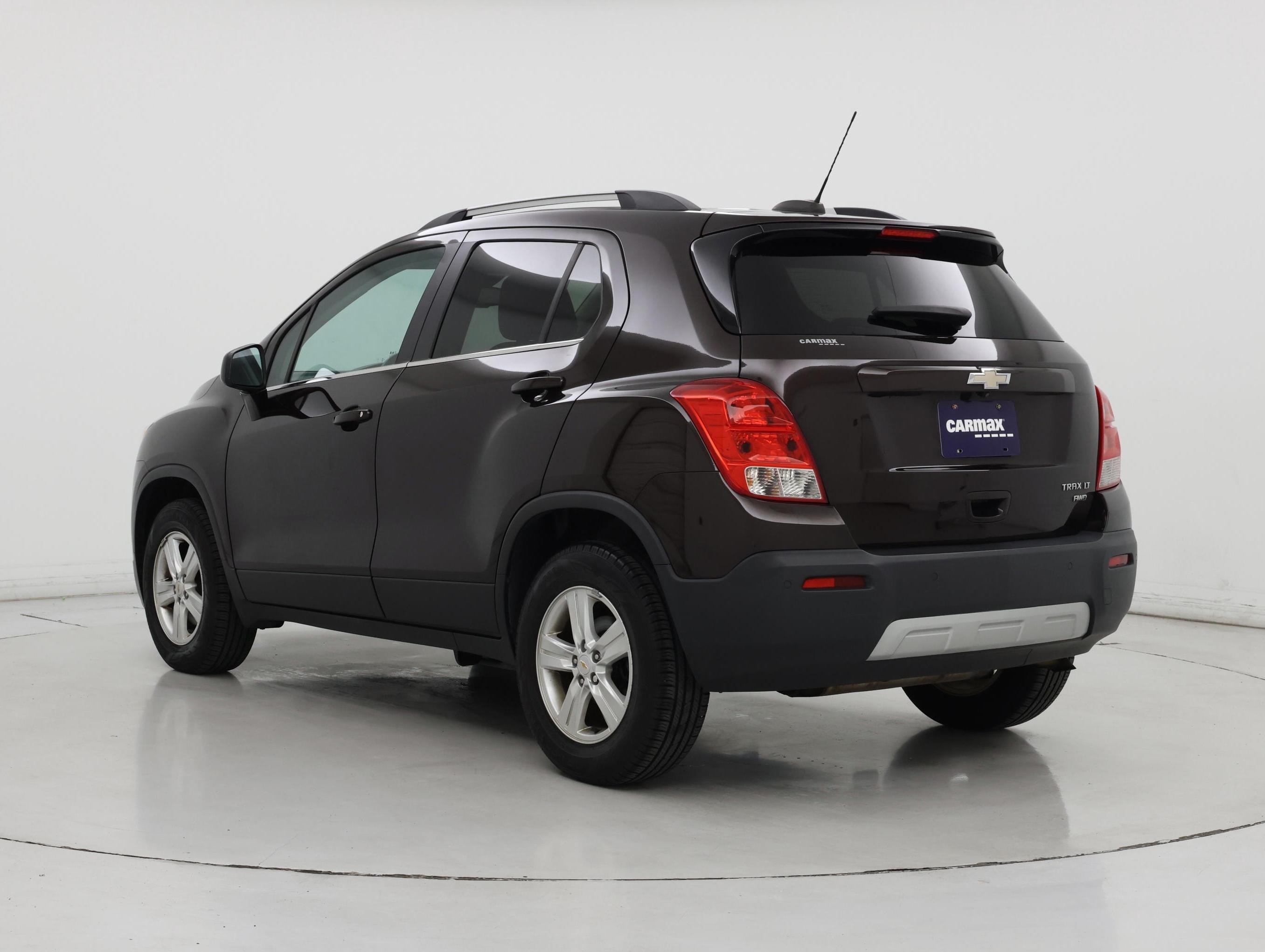 Thumbnail: 2016 Chevrolet Trax - 2