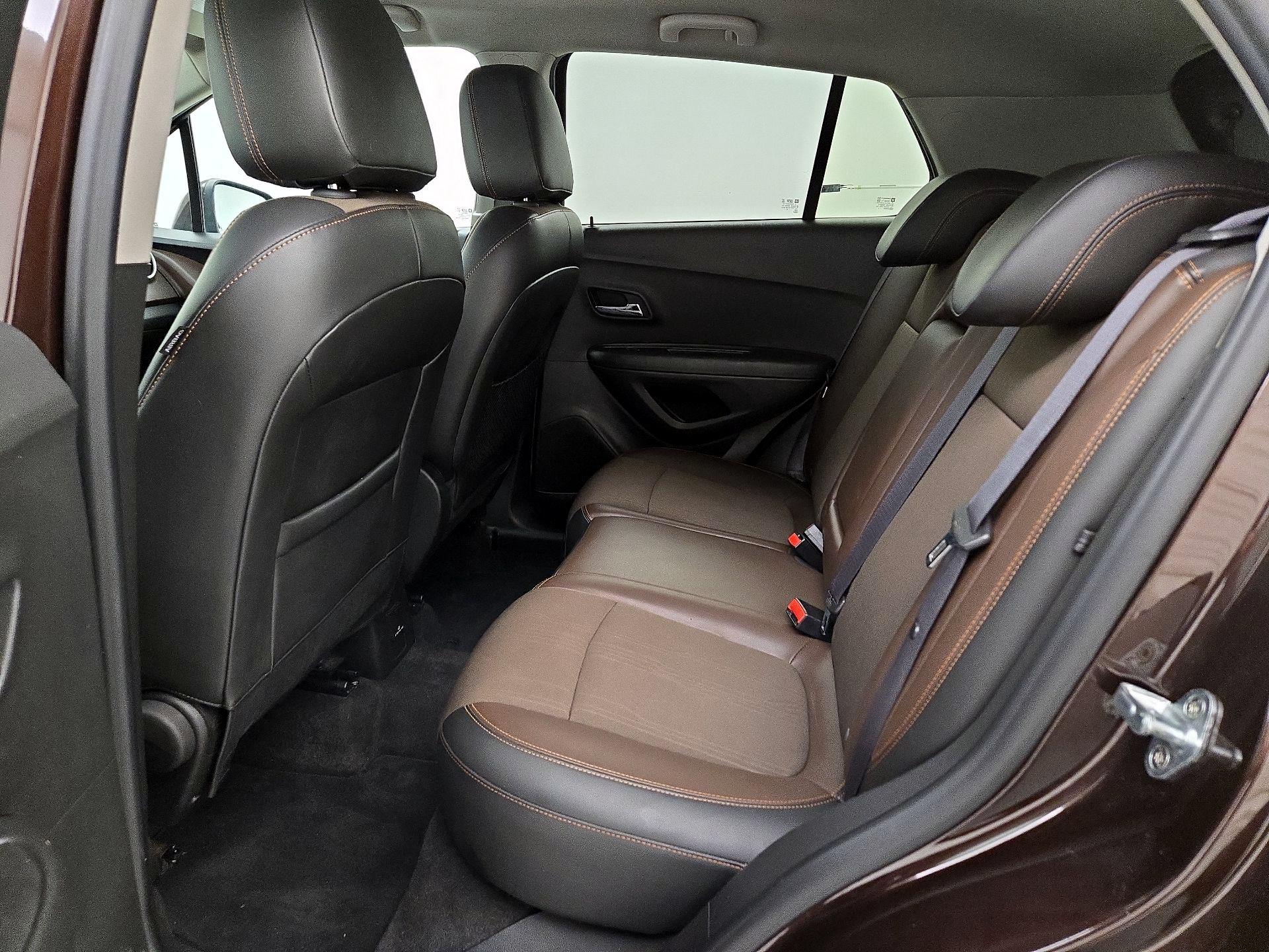 Thumbnail: 2016 Chevrolet Trax - 19