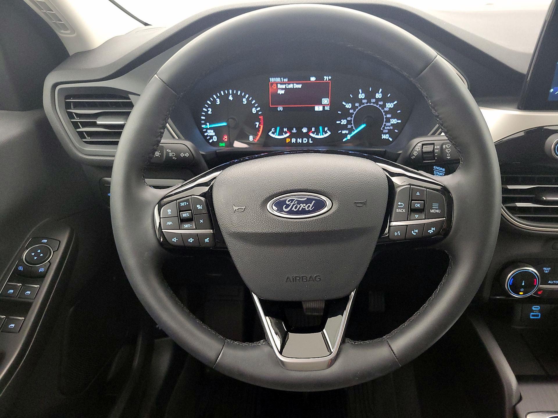 Thumbnail: 2022 Ford Escape - 10