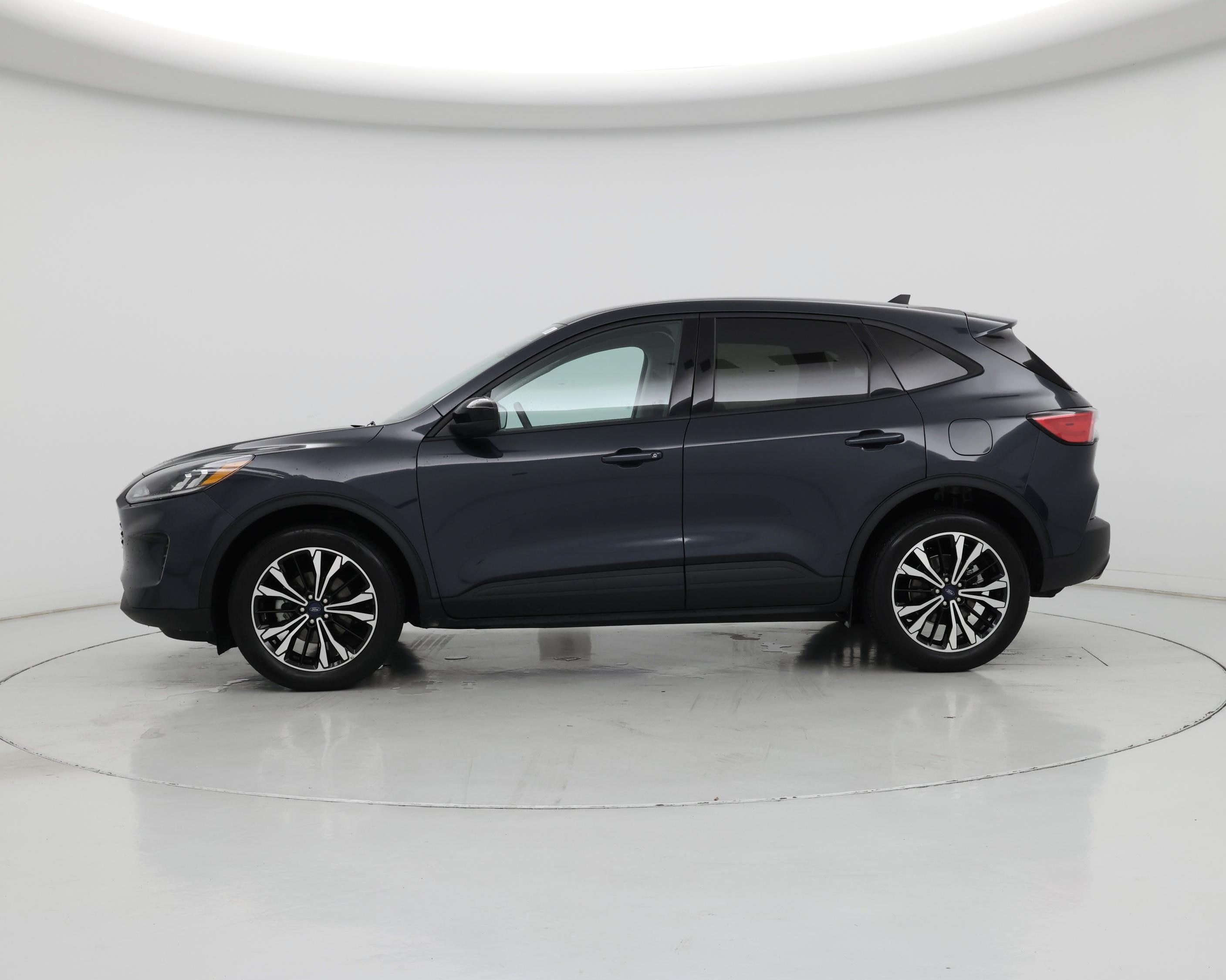 Thumbnail: 2022 Ford Escape - 3