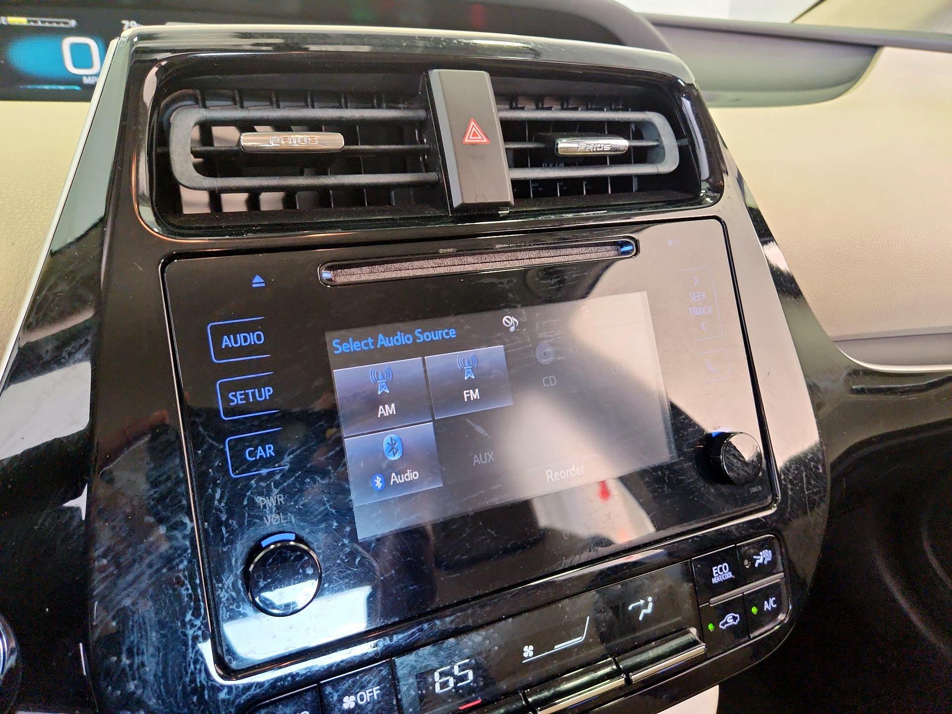 Thumbnail: 2016 Toyota Prius - 15