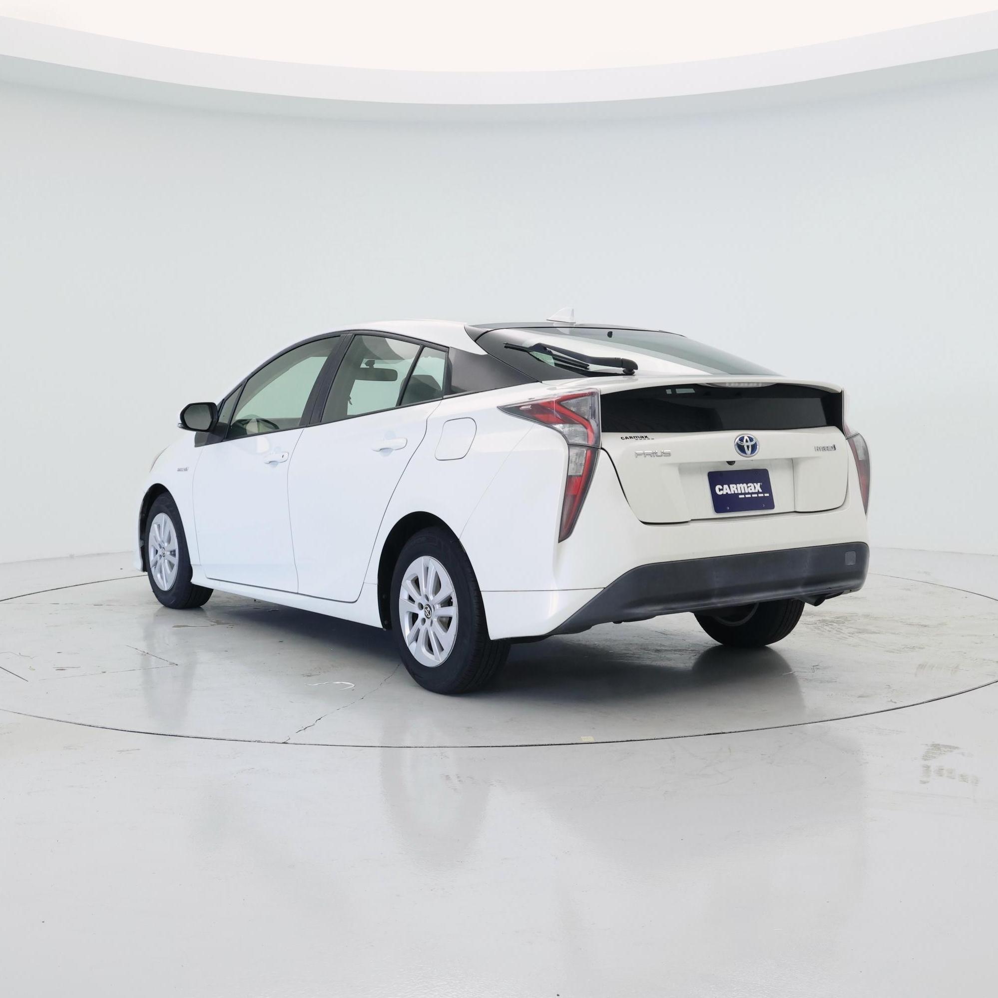 Thumbnail: 2016 Toyota Prius - 2