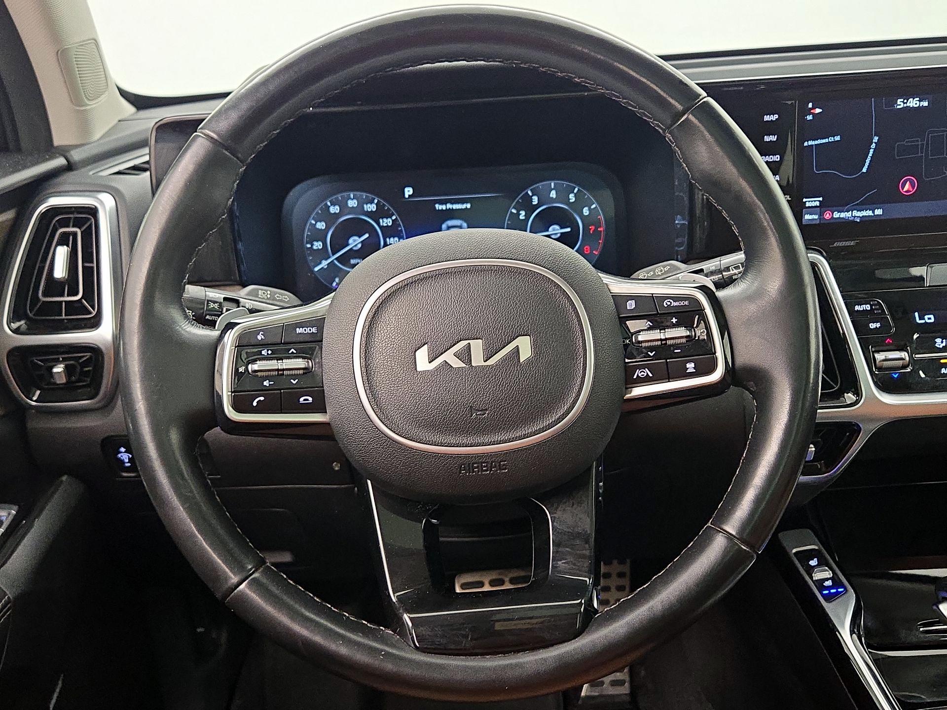 Thumbnail: 2022 Kia Sorento - 10