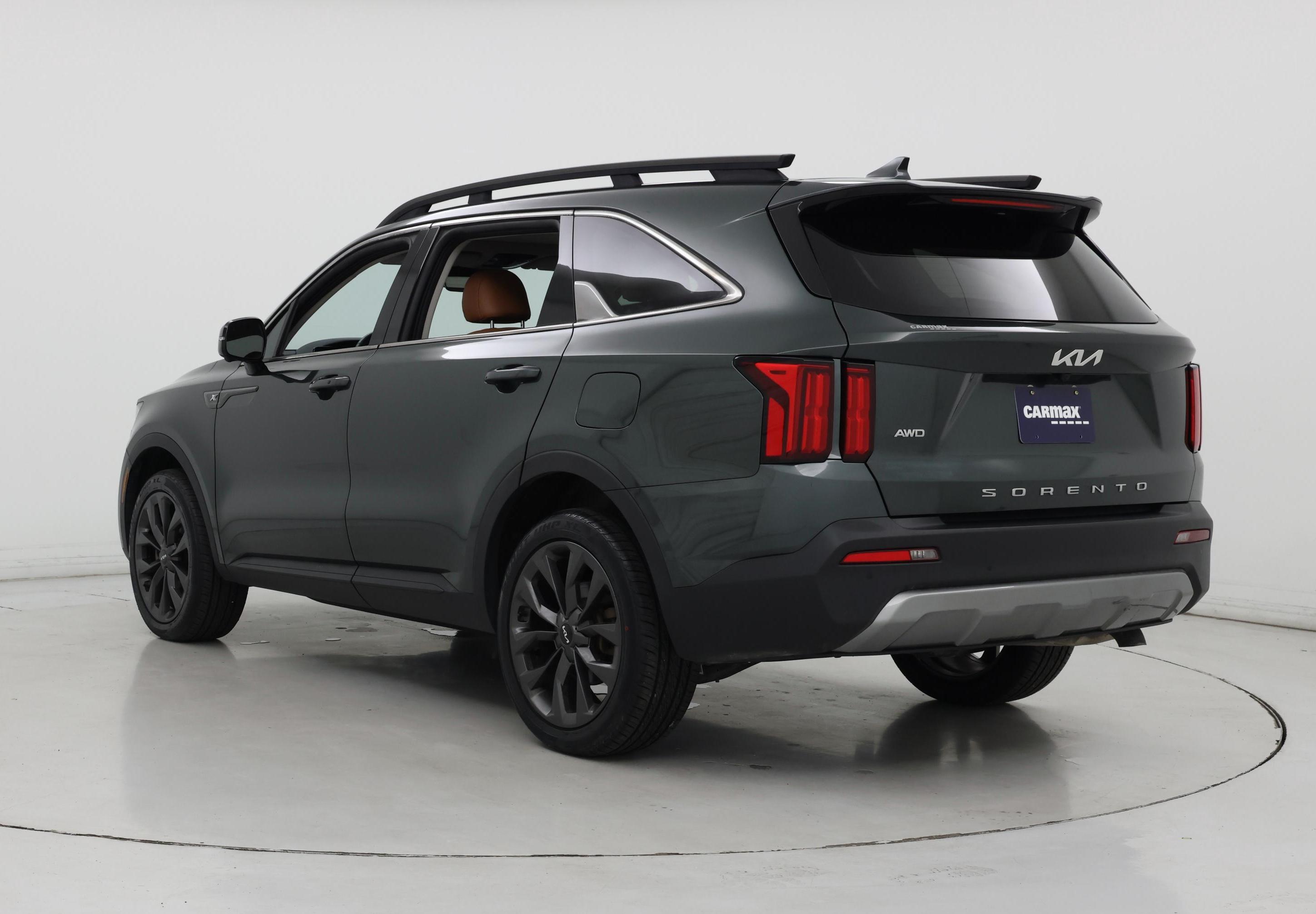 Thumbnail: 2022 Kia Sorento - 2