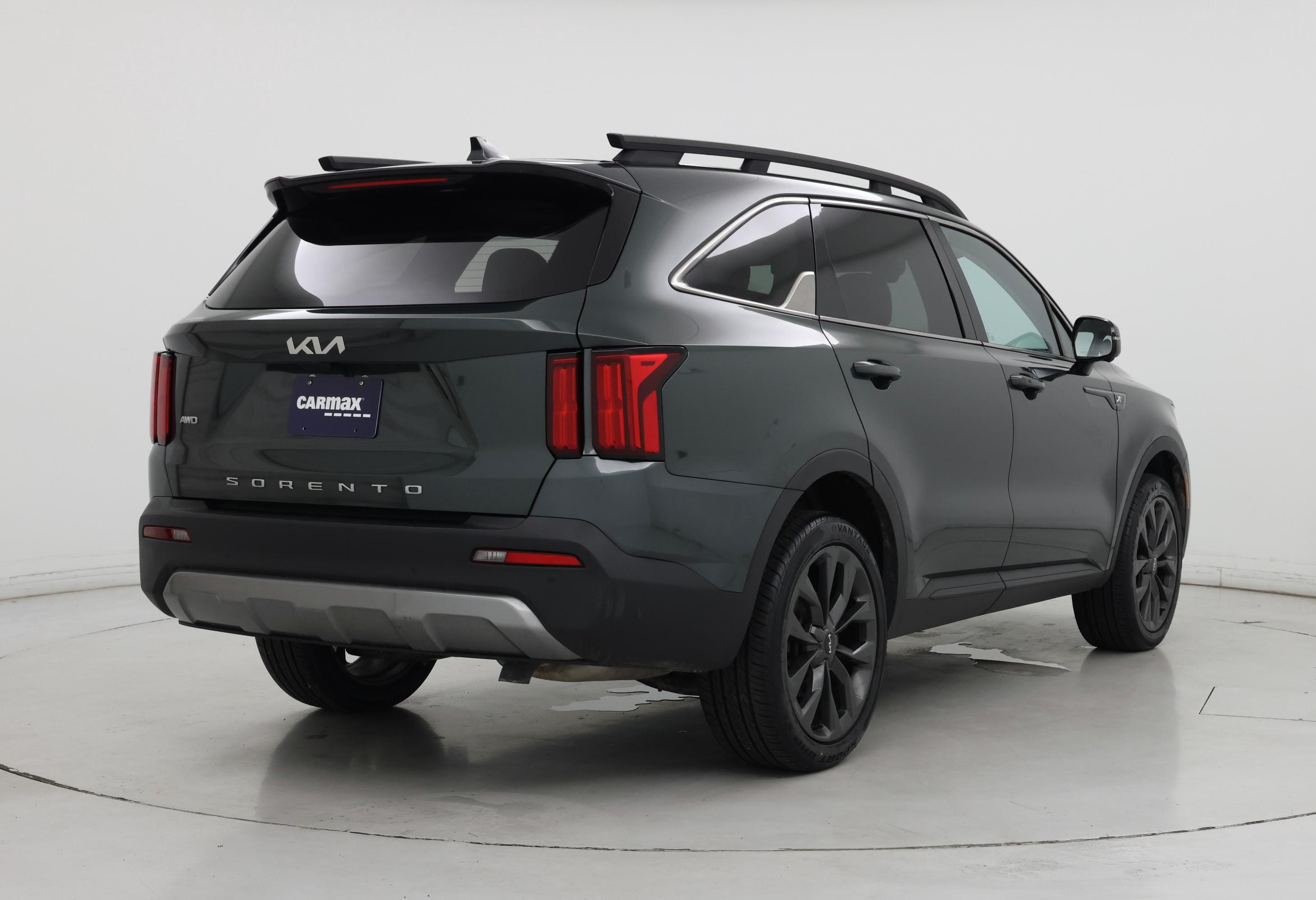 Thumbnail: 2022 Kia Sorento - 8