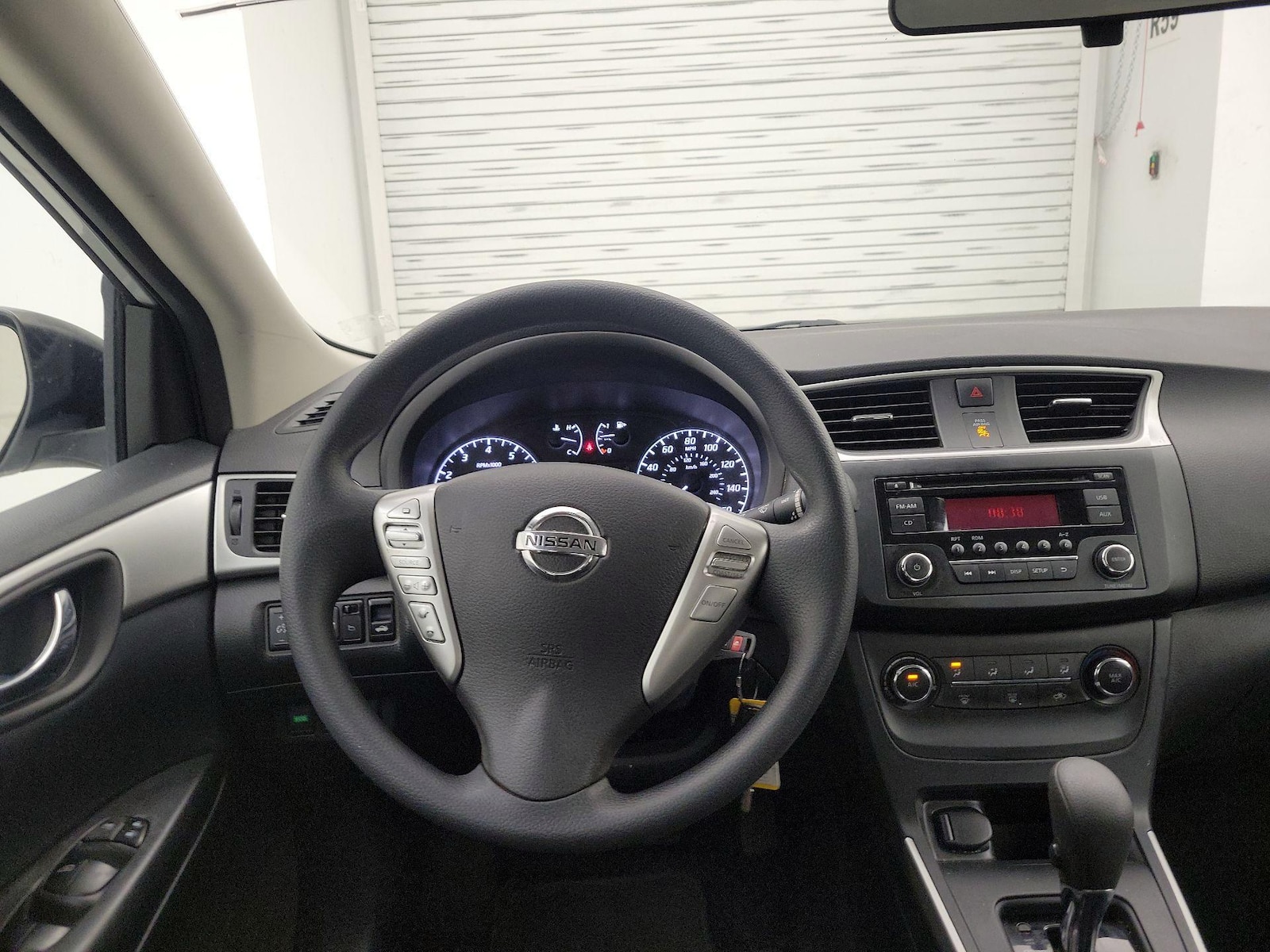 2016 Nissan Sentra S - Photo 11