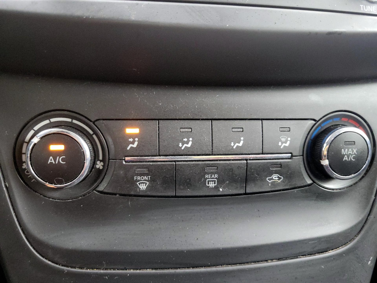 2016 Nissan Sentra S - Photo 16