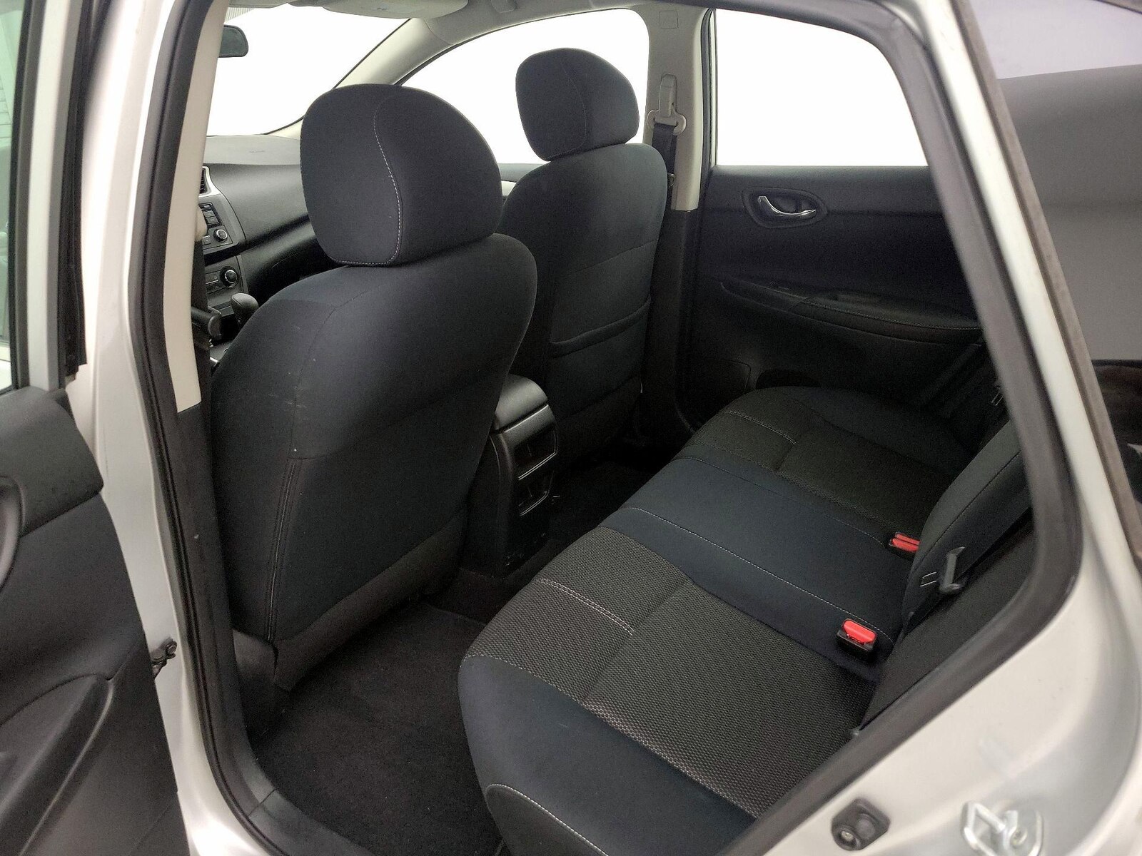 2016 Nissan Sentra S - Photo 19