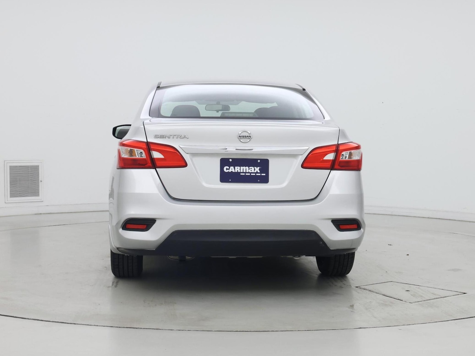 2016 Nissan Sentra S - Photo 7