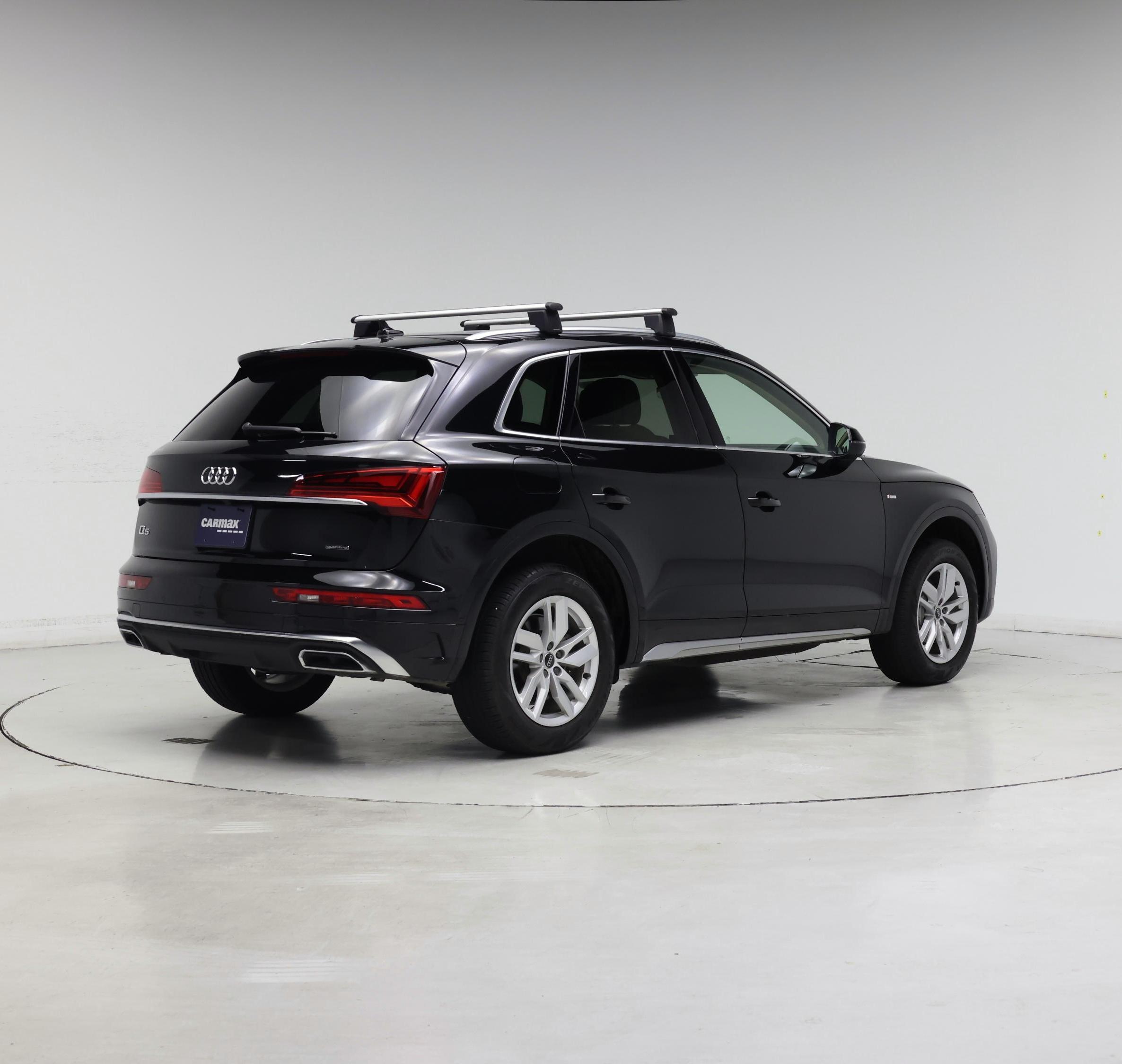 Thumbnail: 2024 Audi Q5 - 8