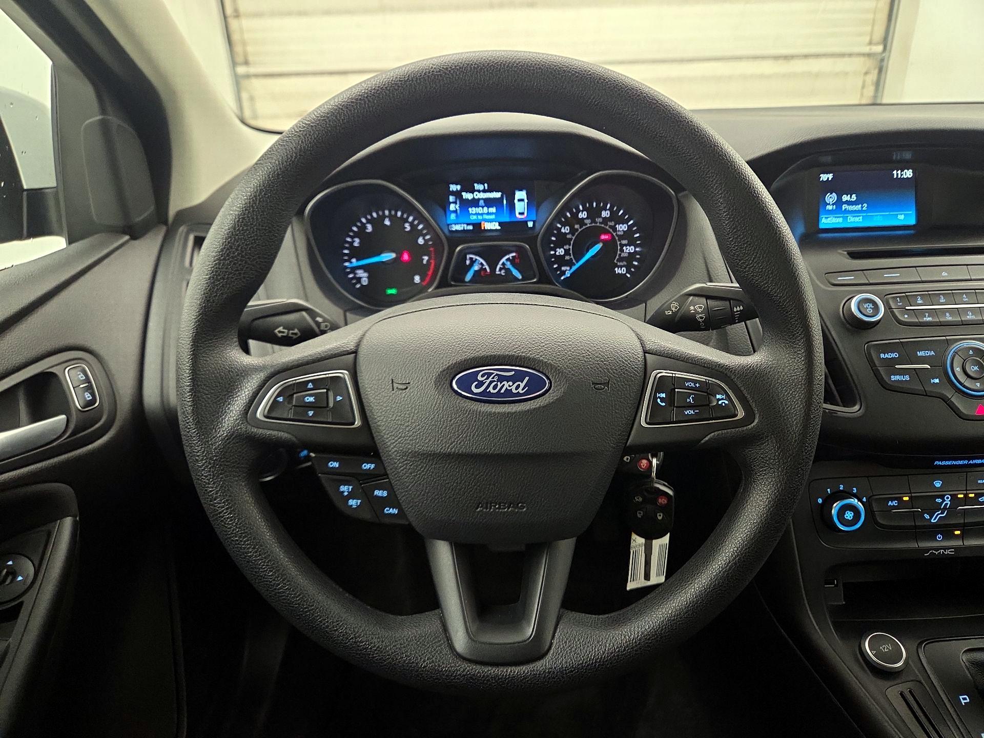 Thumbnail: 2017 Ford Focus - 10