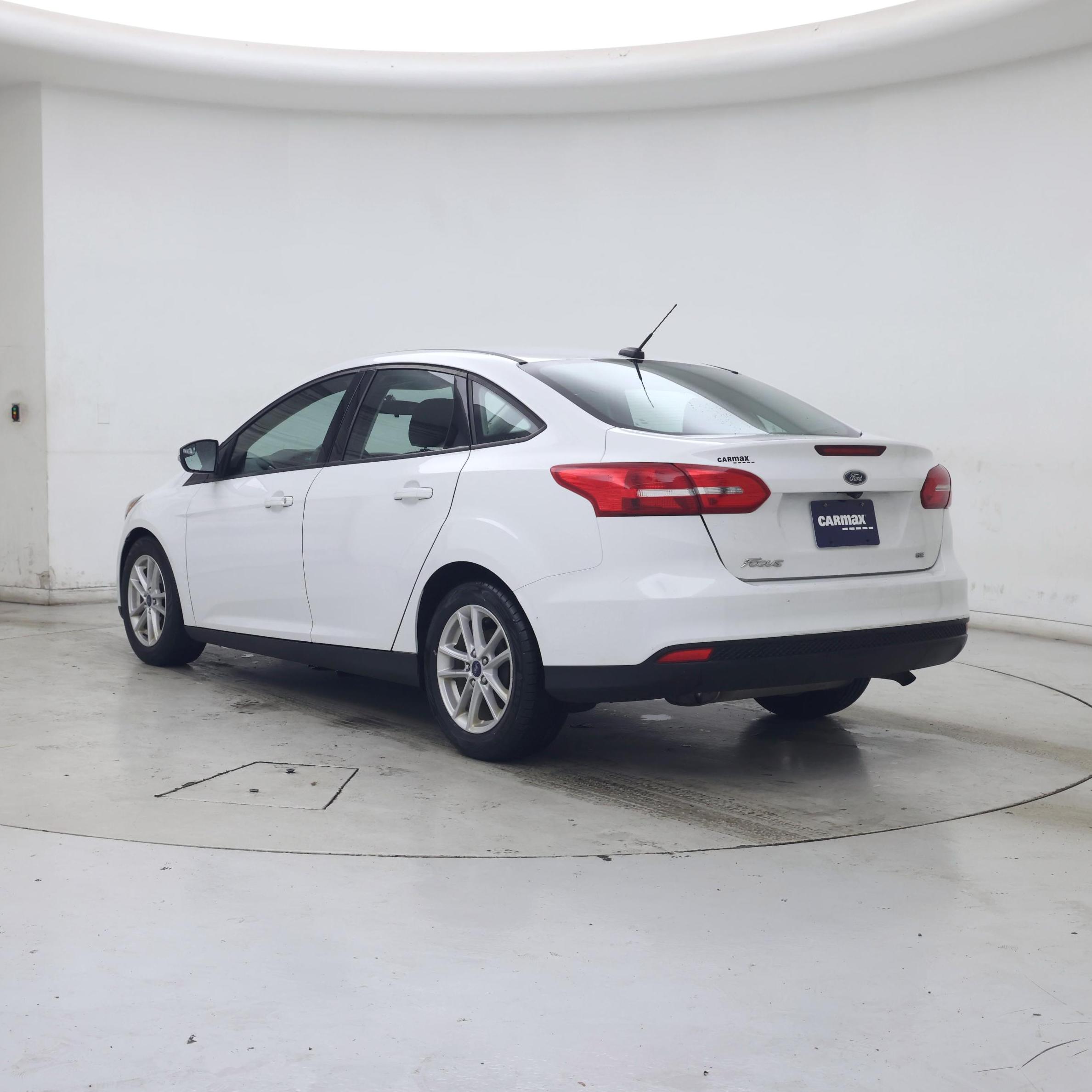 Thumbnail: 2017 Ford Focus - 2