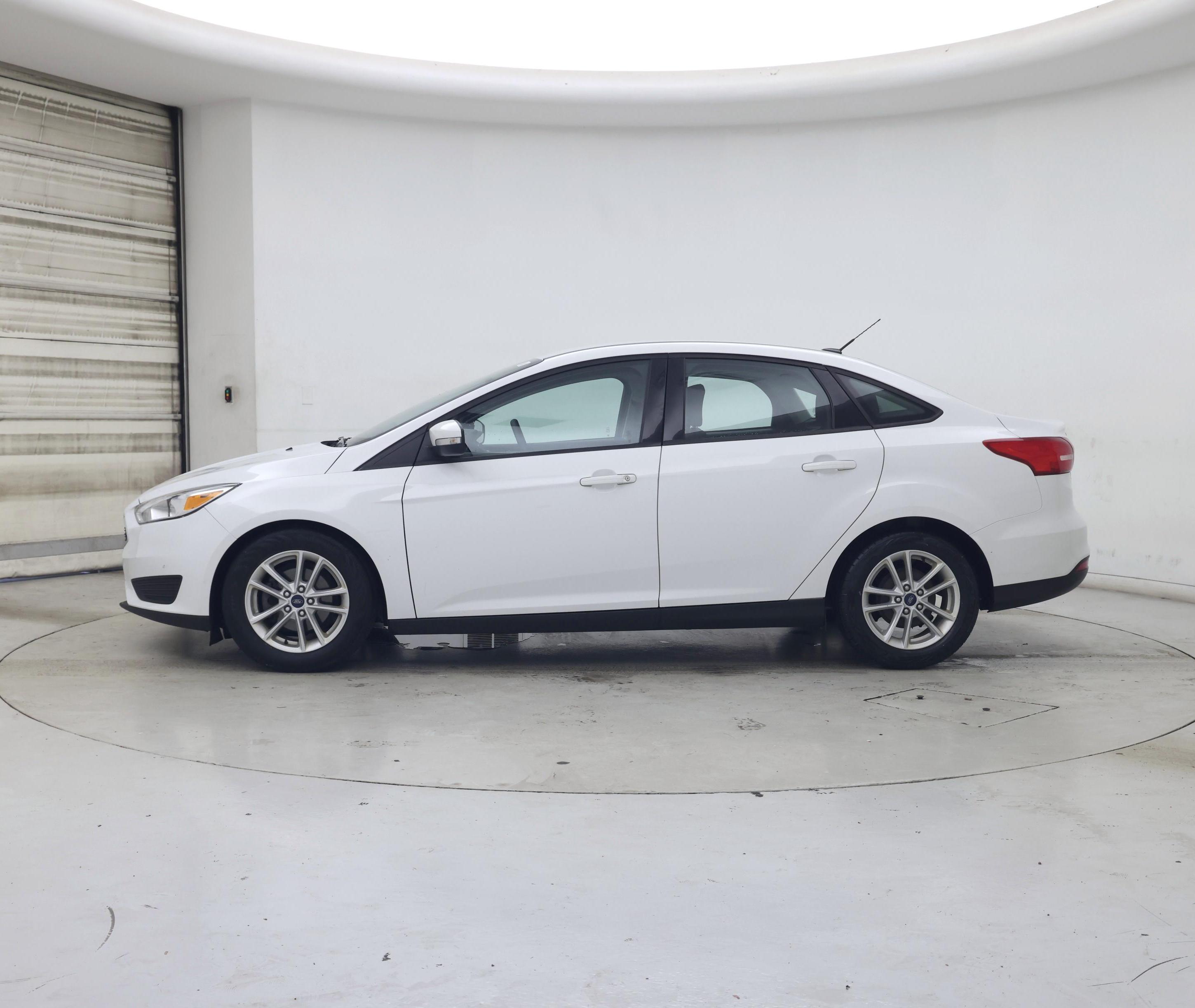Thumbnail: 2017 Ford Focus - 3