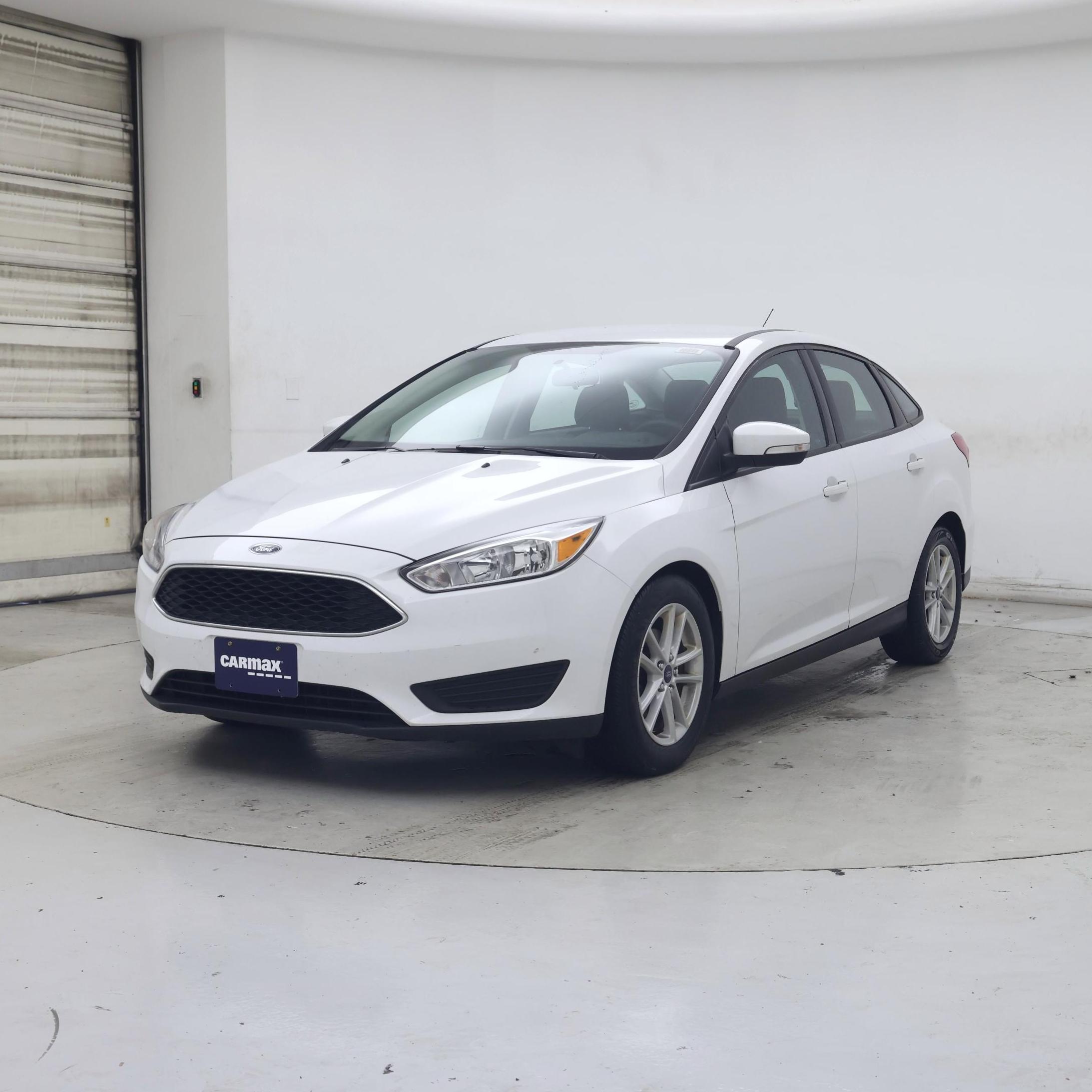 Thumbnail: 2017 Ford Focus - 4