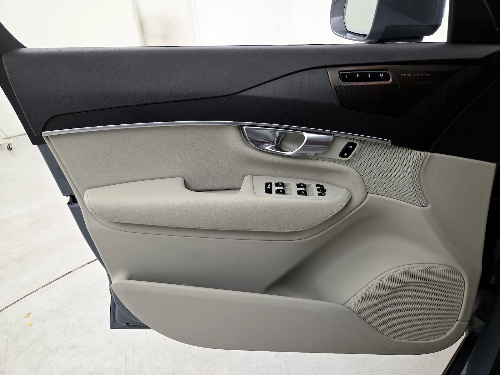 2020 Volvo XC90 Momentum - Photo 13
