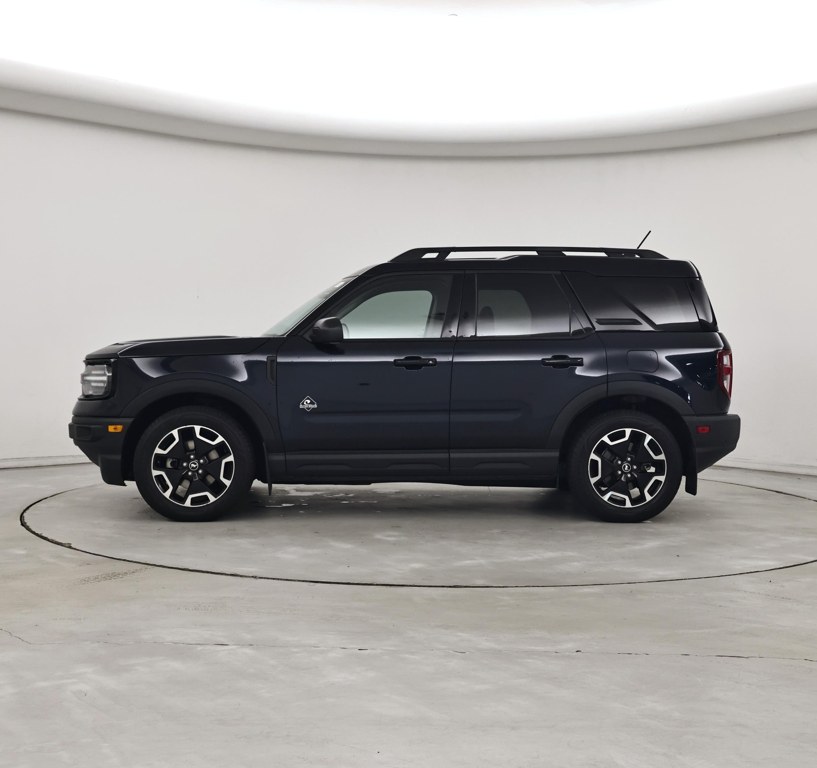 Thumbnail: 2022 Ford Bronco Sport - 3