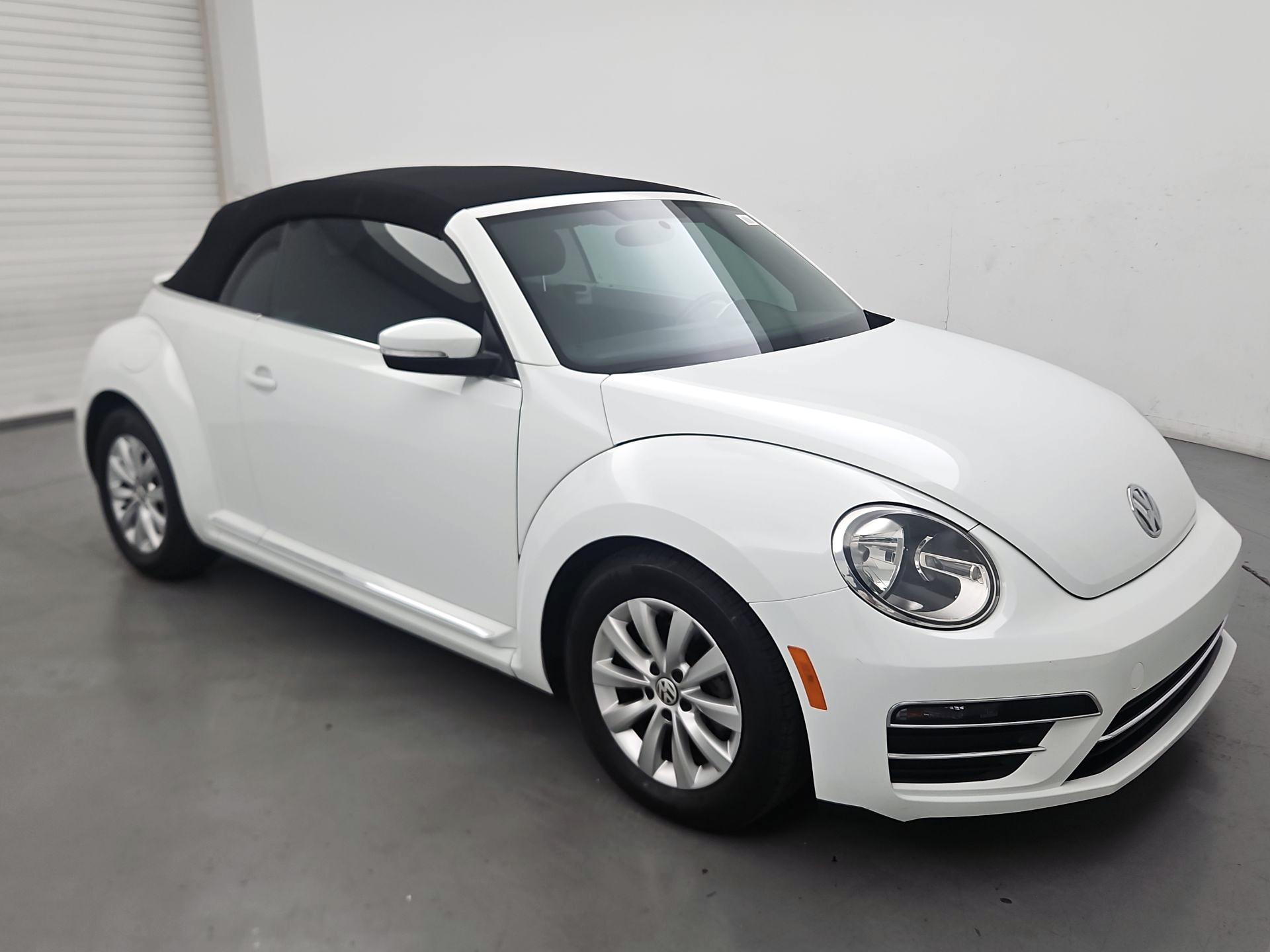 Thumbnail: 2019 Volkswagen Beetle - 1