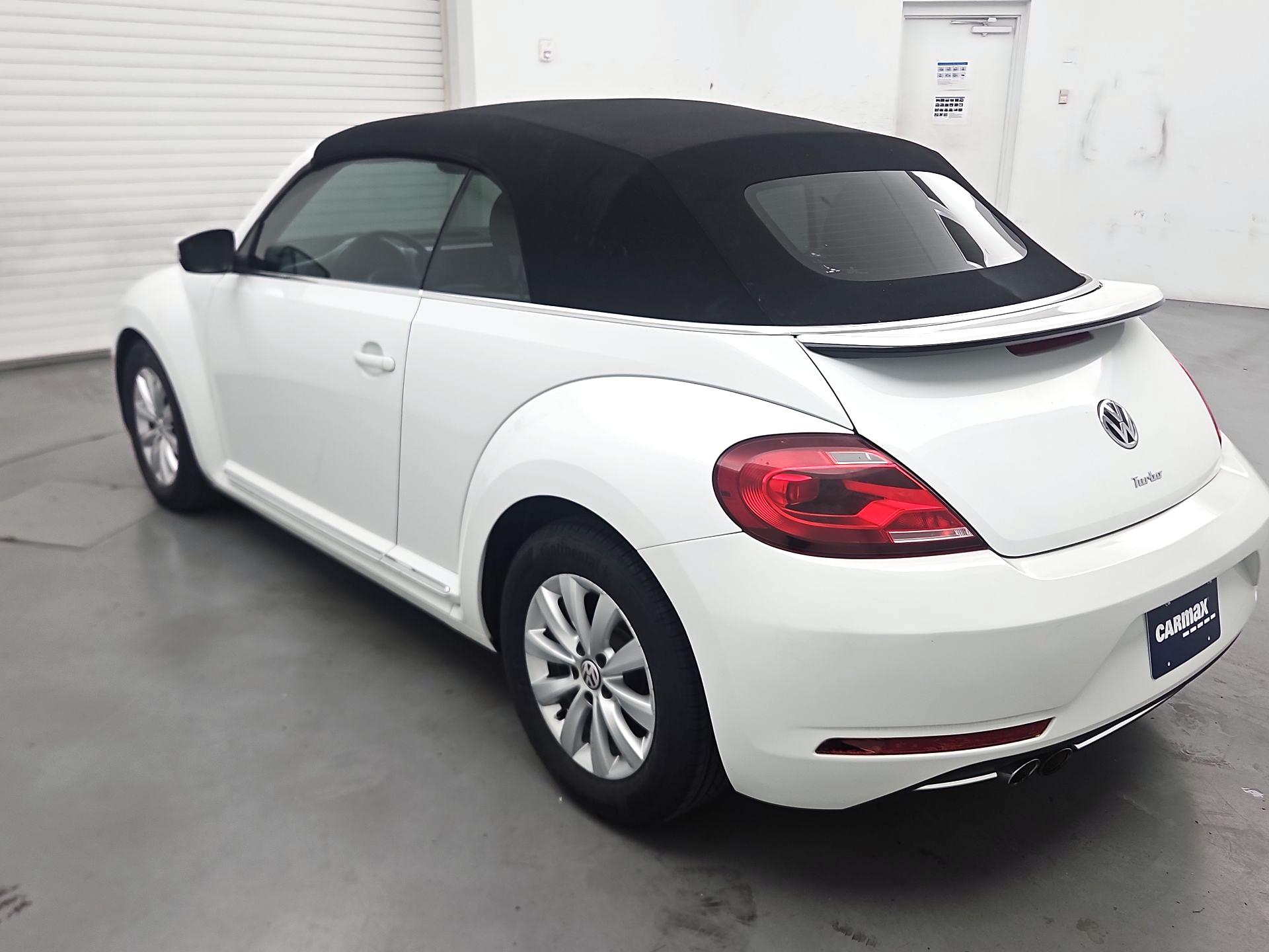 Thumbnail: 2019 Volkswagen Beetle - 7