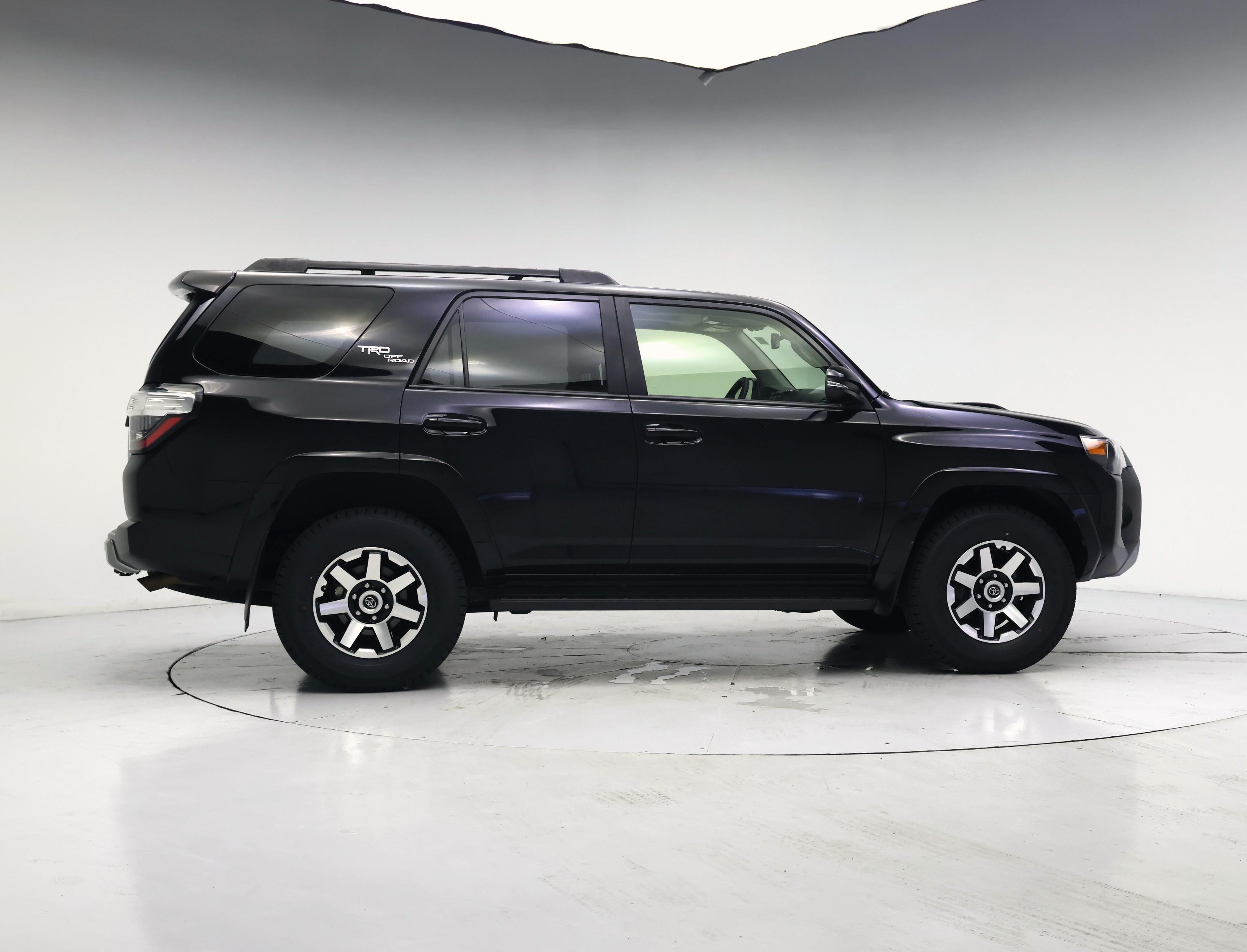Thumbnail: 2021 Toyota 4Runner - 7