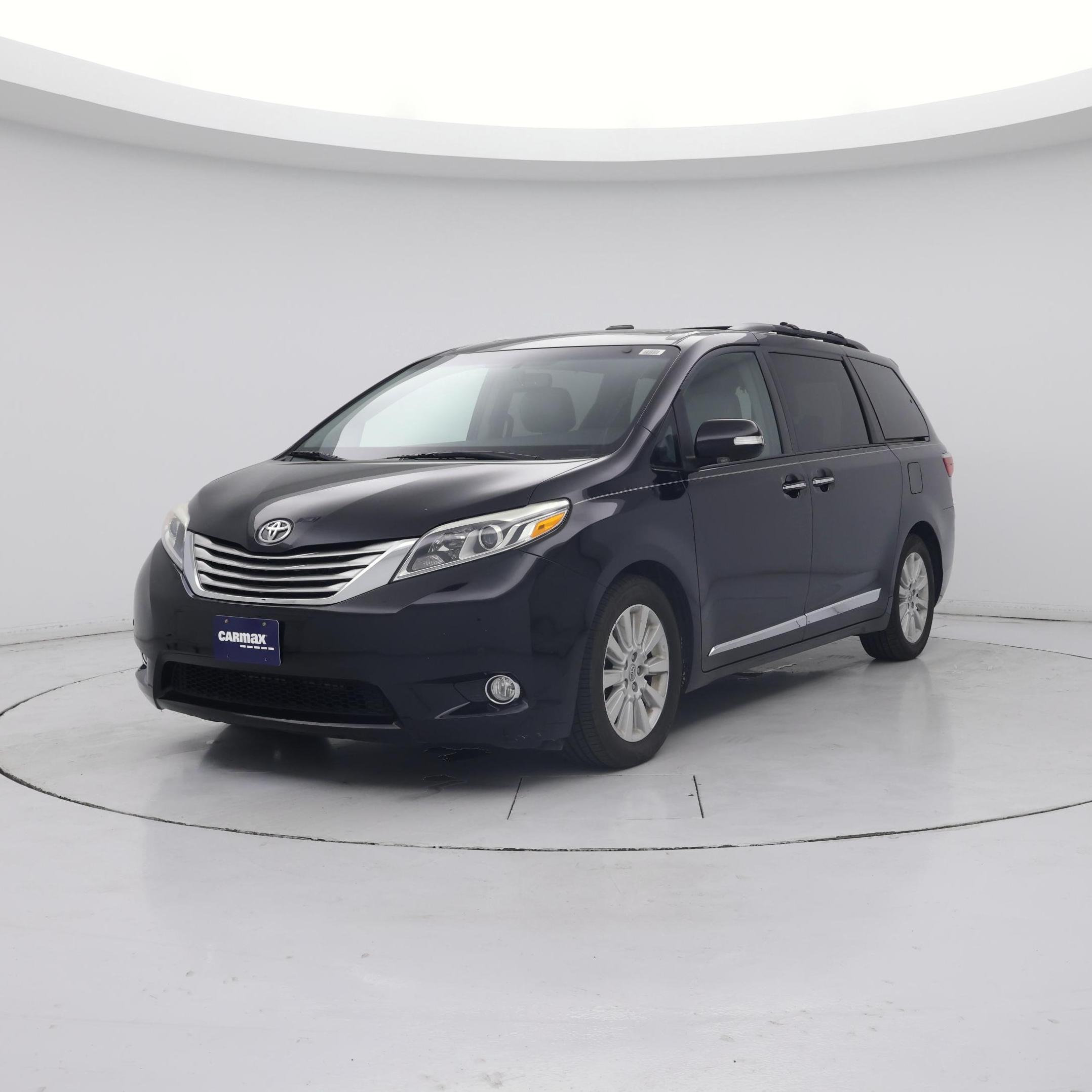 Thumbnail: 2015 Toyota Sienna - 4