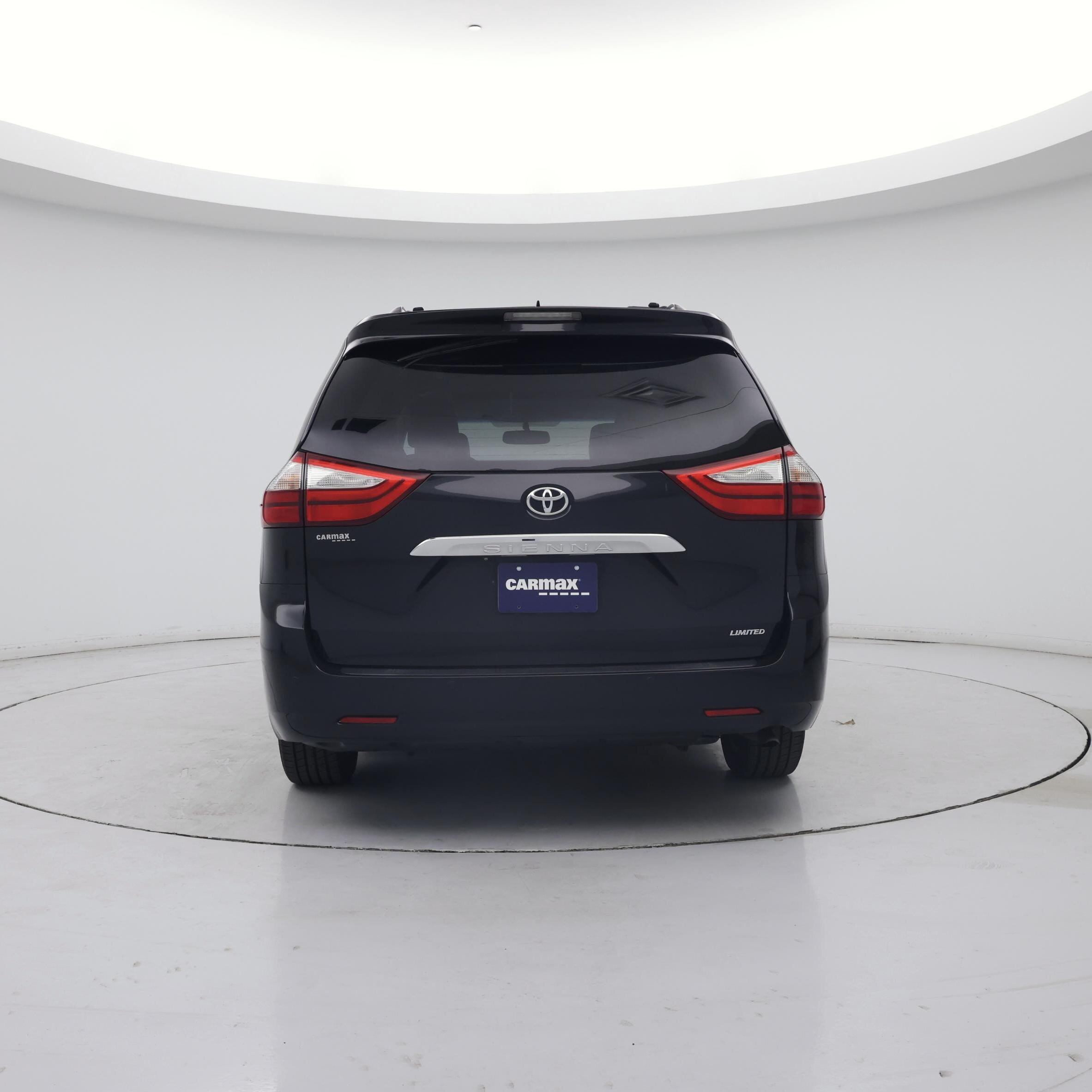 Thumbnail: 2015 Toyota Sienna - 6