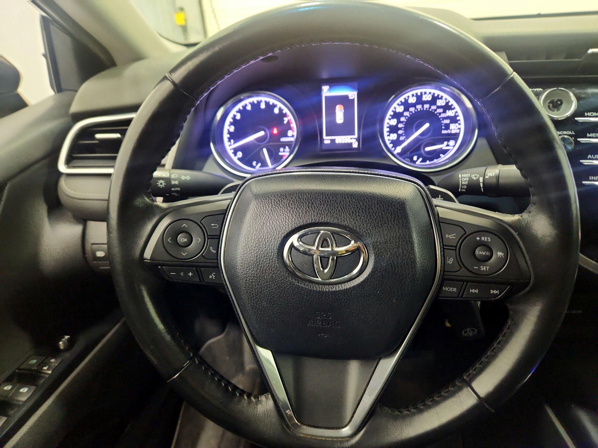 Thumbnail: 2018 Toyota Camry - 10