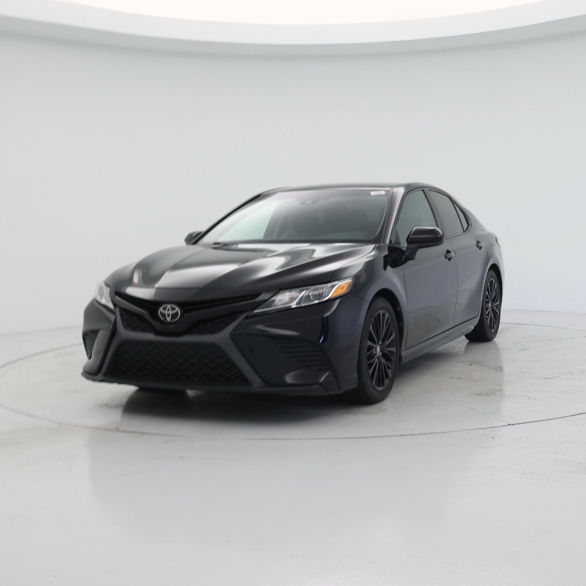 Thumbnail: 2018 Toyota Camry - 4