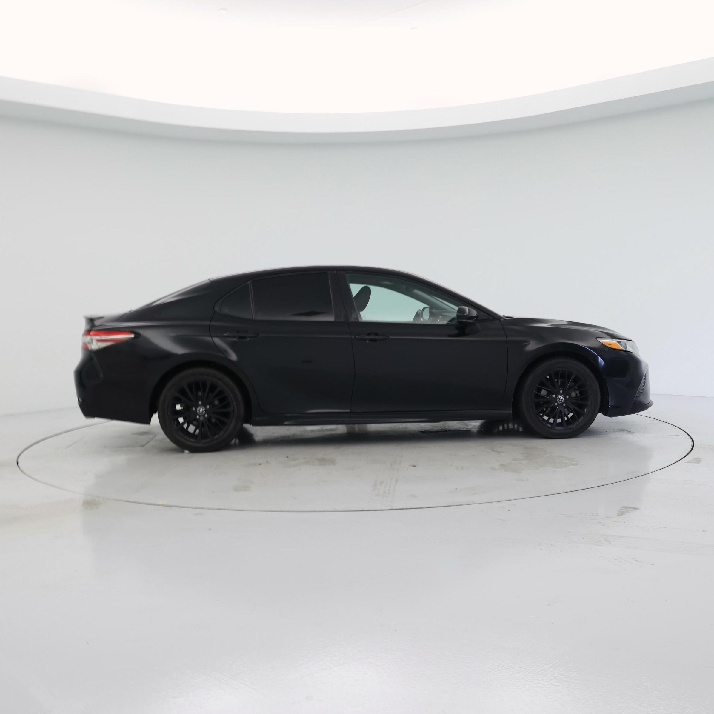Thumbnail: 2018 Toyota Camry - 7