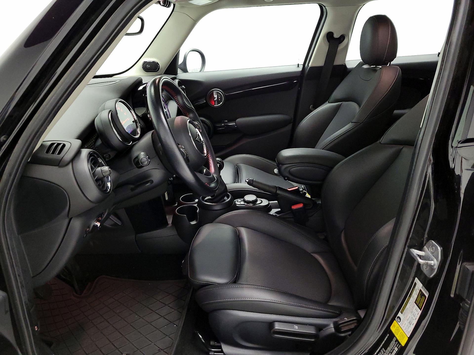Thumbnail: 2019 MINI Cooper Hardtop - 11
