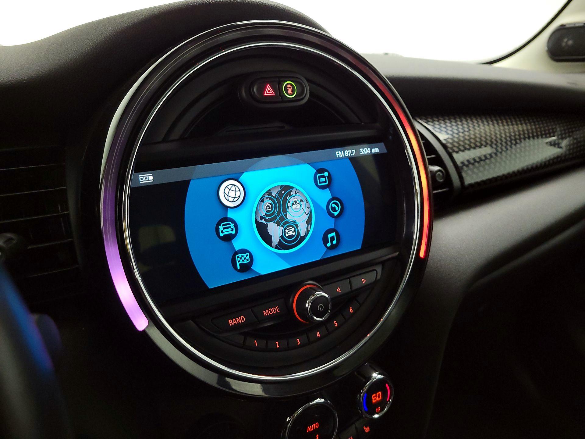 Thumbnail: 2019 MINI Cooper Hardtop - 15
