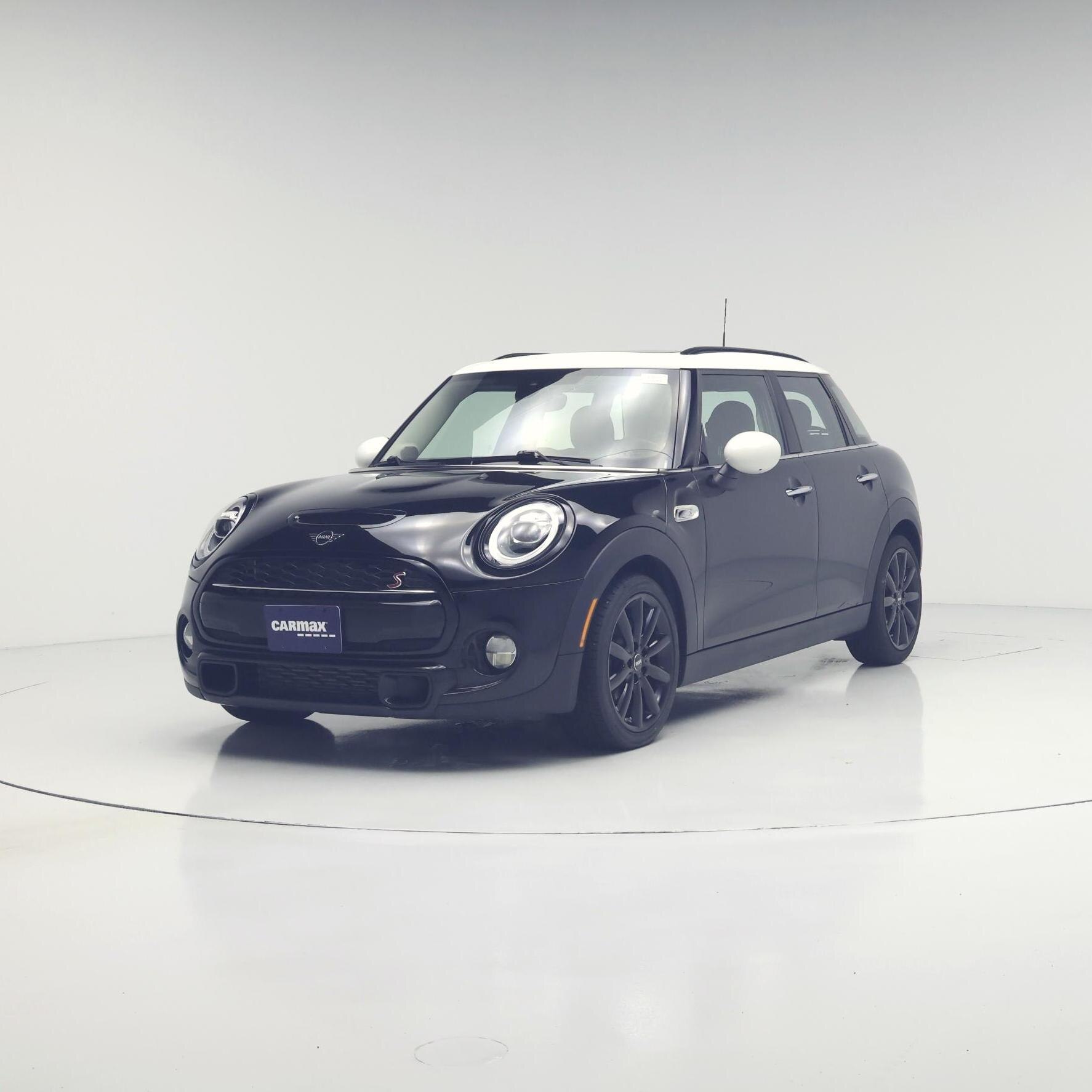 Thumbnail: 2019 MINI Cooper Hardtop - 4