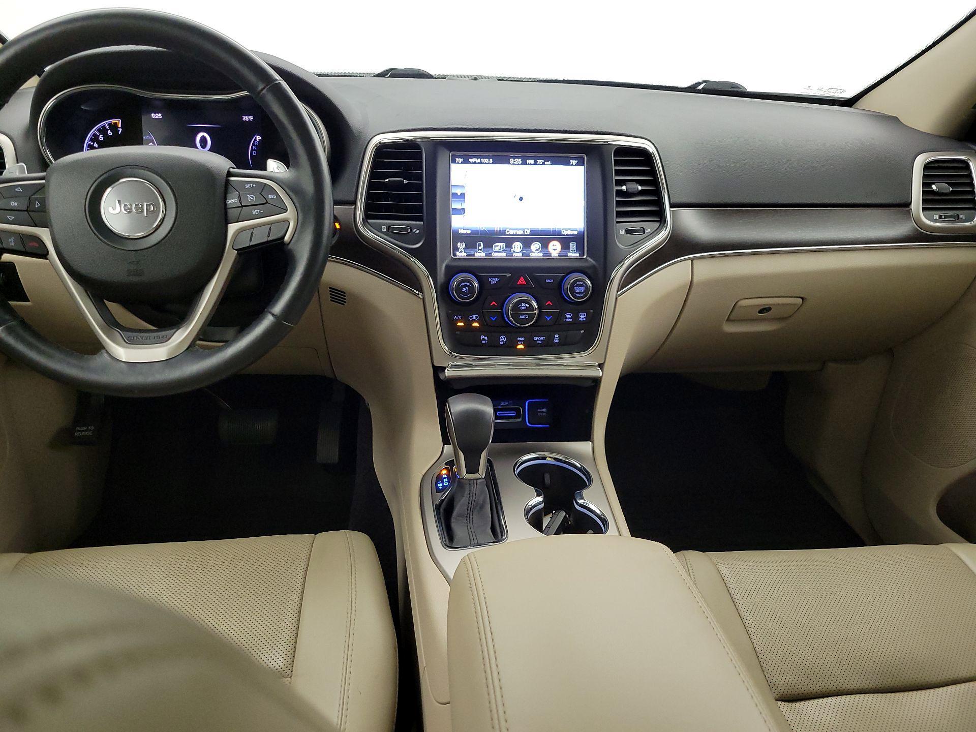 Thumbnail: 2017 Jeep Grand Cherokee - 9