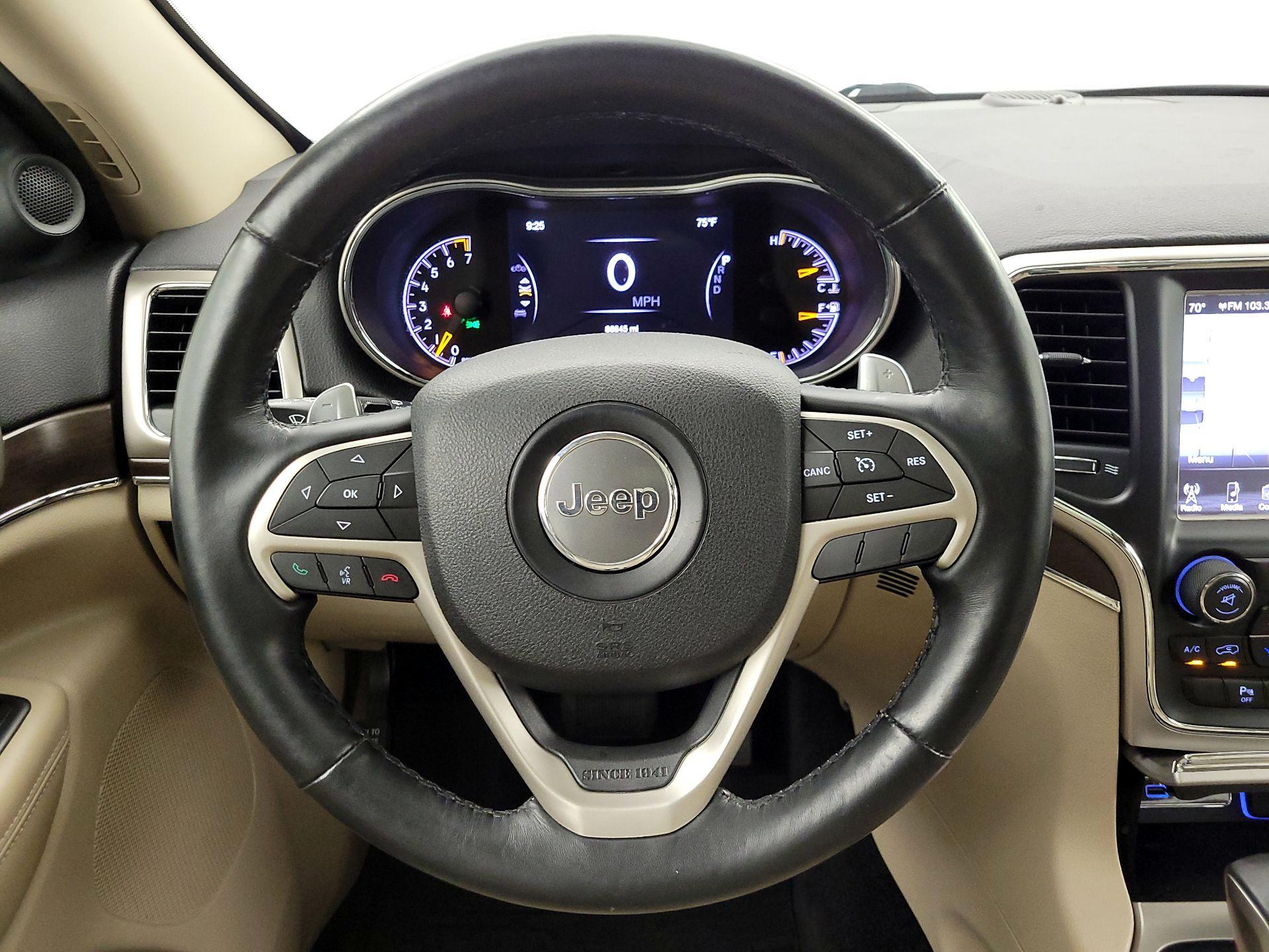 Thumbnail: 2017 Jeep Grand Cherokee - 10