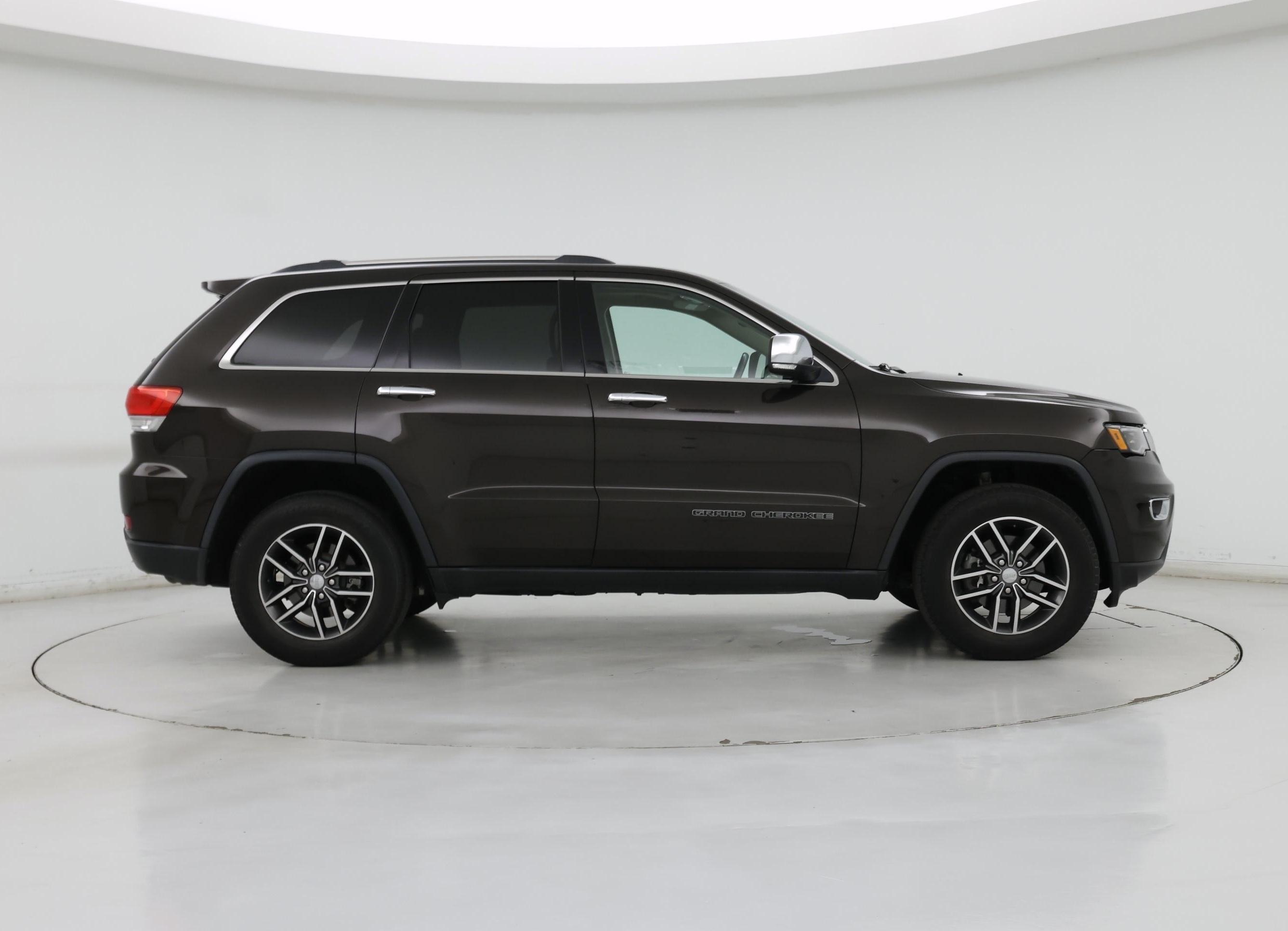 Thumbnail: 2017 Jeep Grand Cherokee - 7