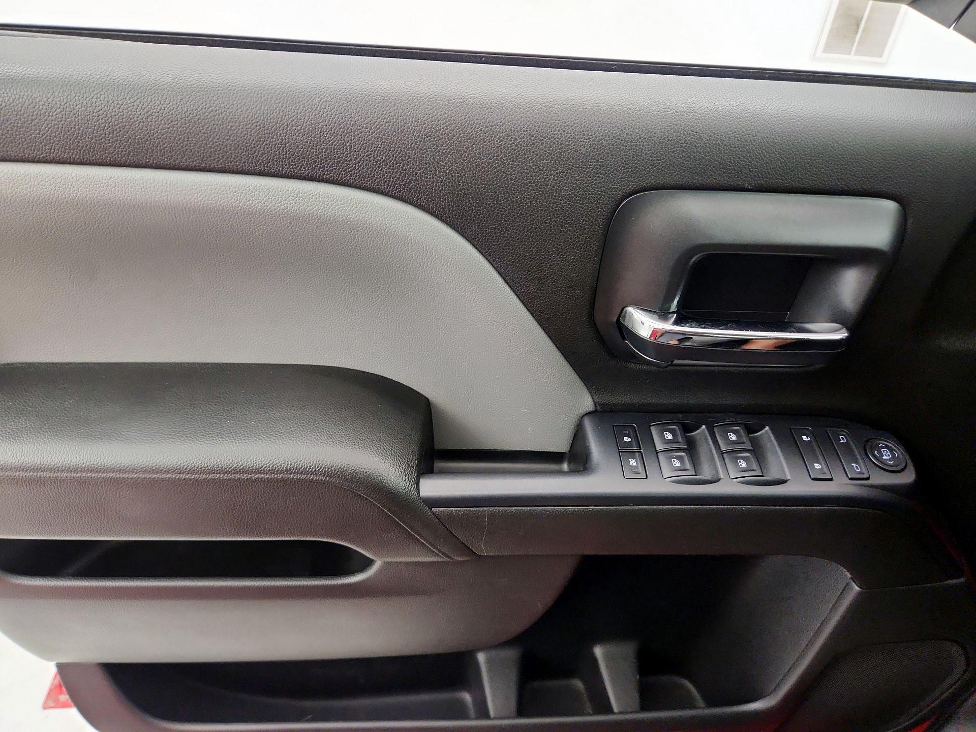 Thumbnail: 2016 Chevrolet Silverado 1500 - 10