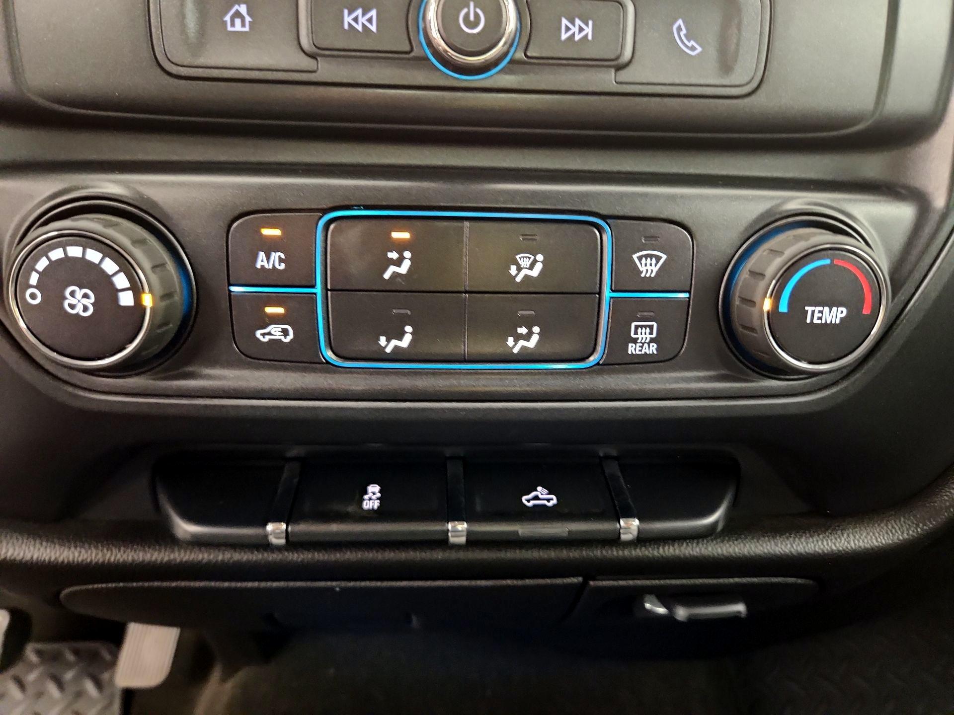 Thumbnail: 2016 Chevrolet Silverado 1500 - 13