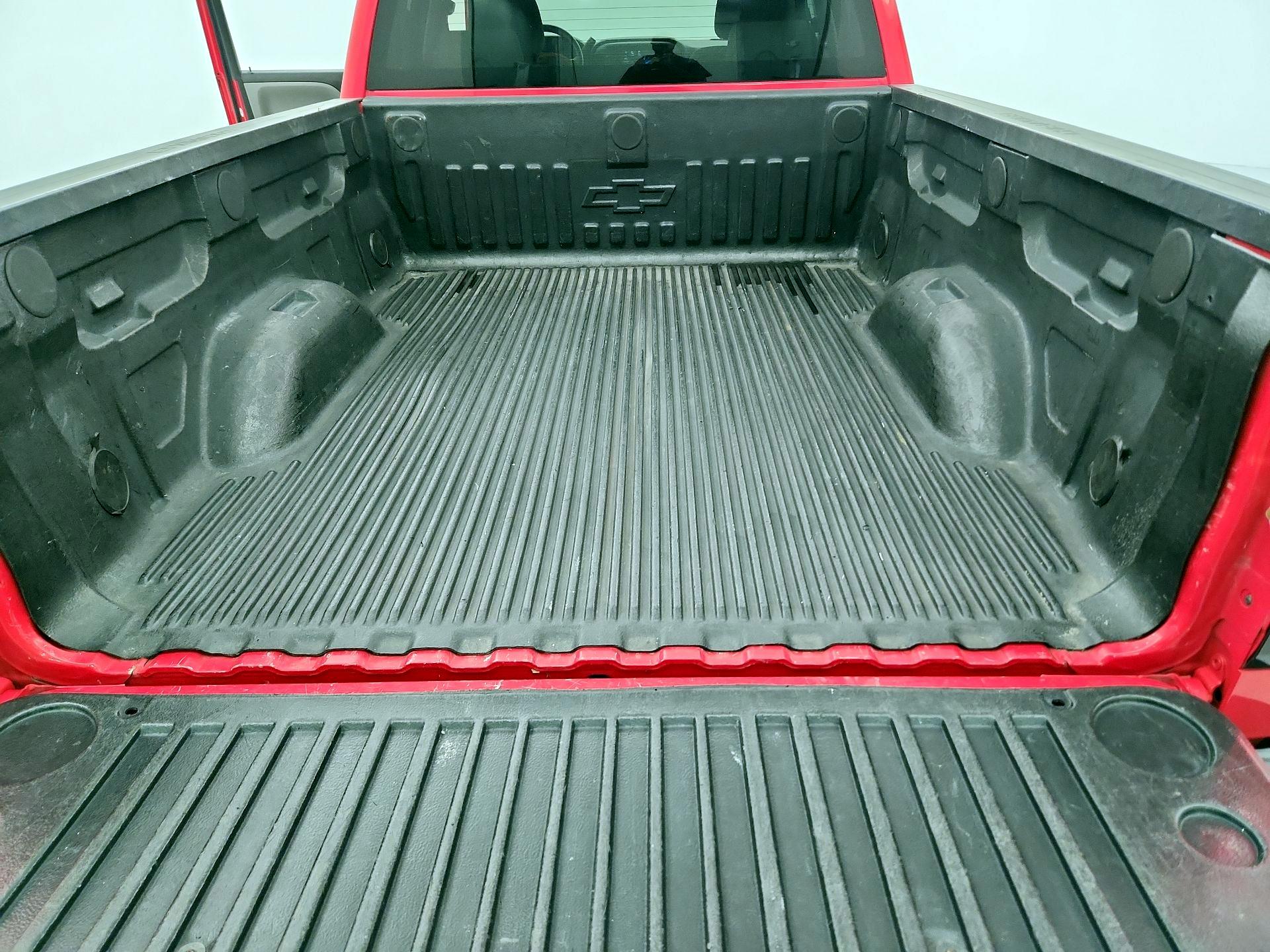 Thumbnail: 2016 Chevrolet Silverado 1500 - 17