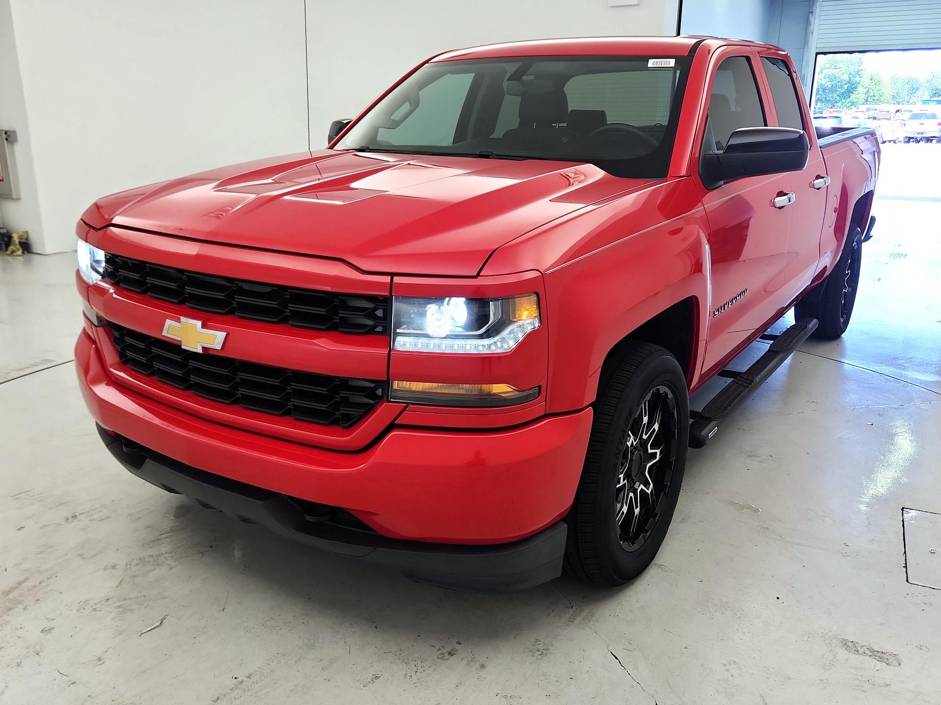 Thumbnail: 2016 Chevrolet Silverado 1500 - 3