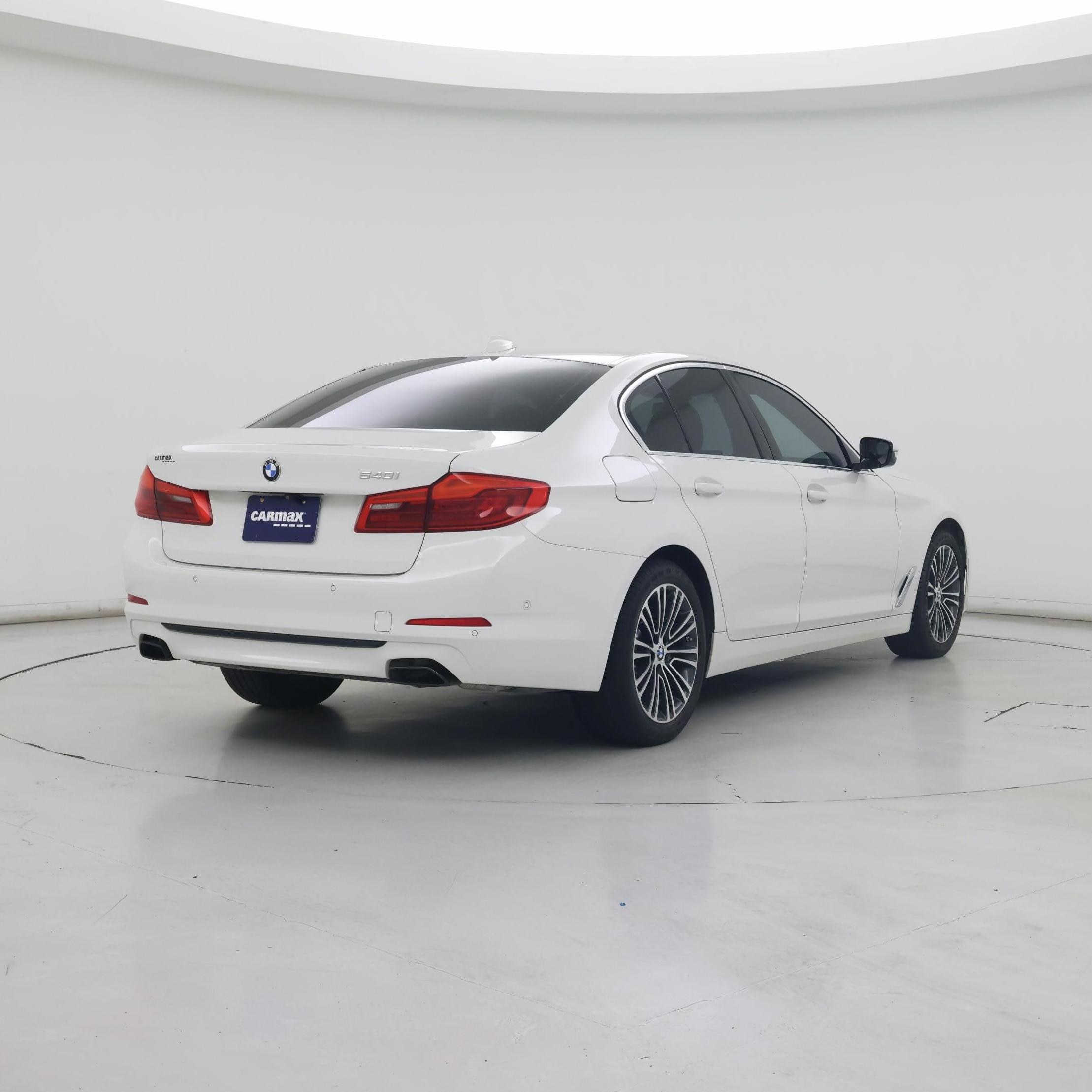 Thumbnail: 2019 BMW 5 Series - 8