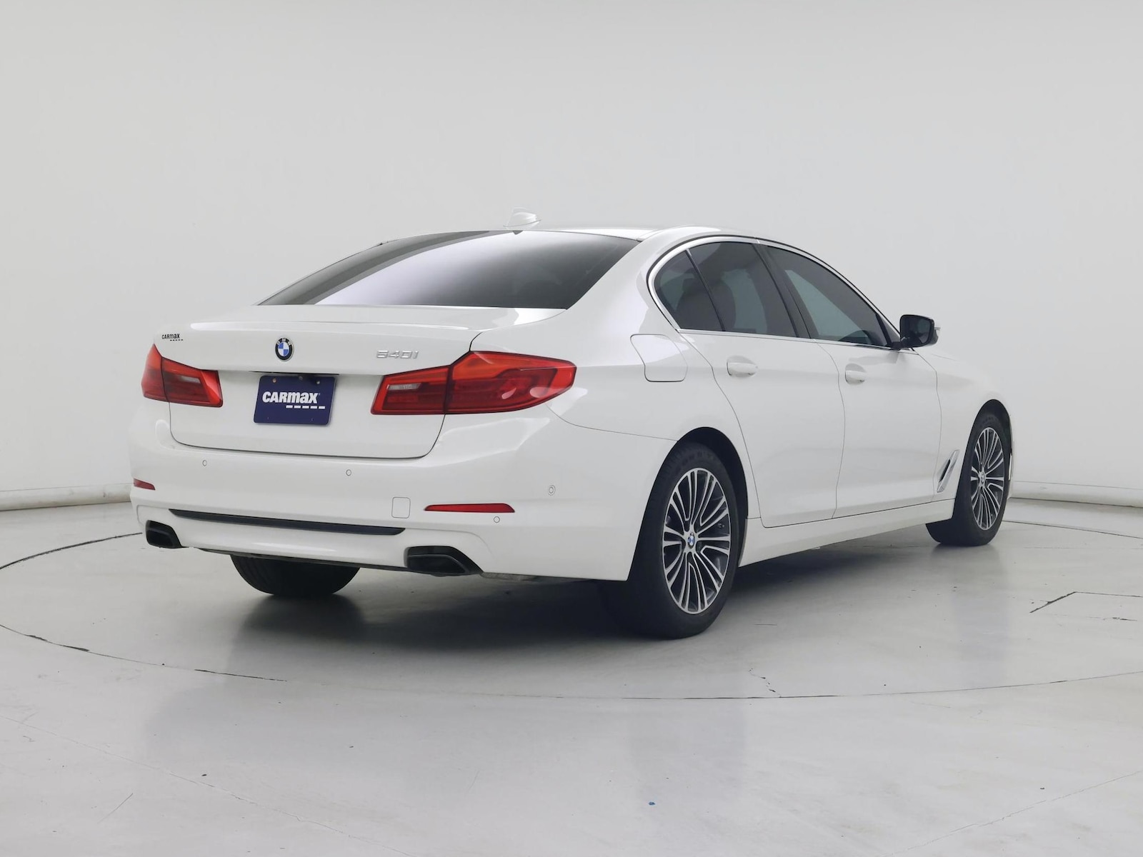 2019 BMW 5 Series 540i - Photo 9