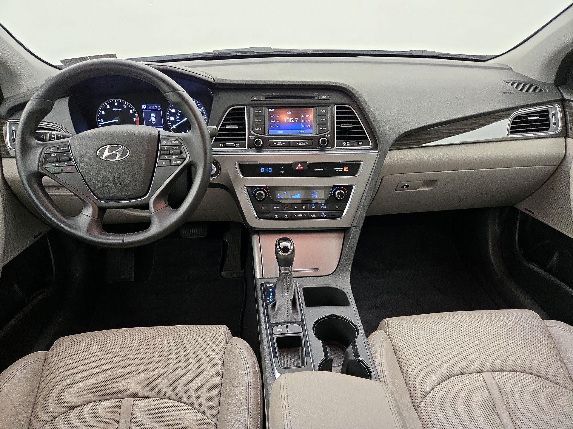 Thumbnail: 2015 Hyundai Sonata - 9