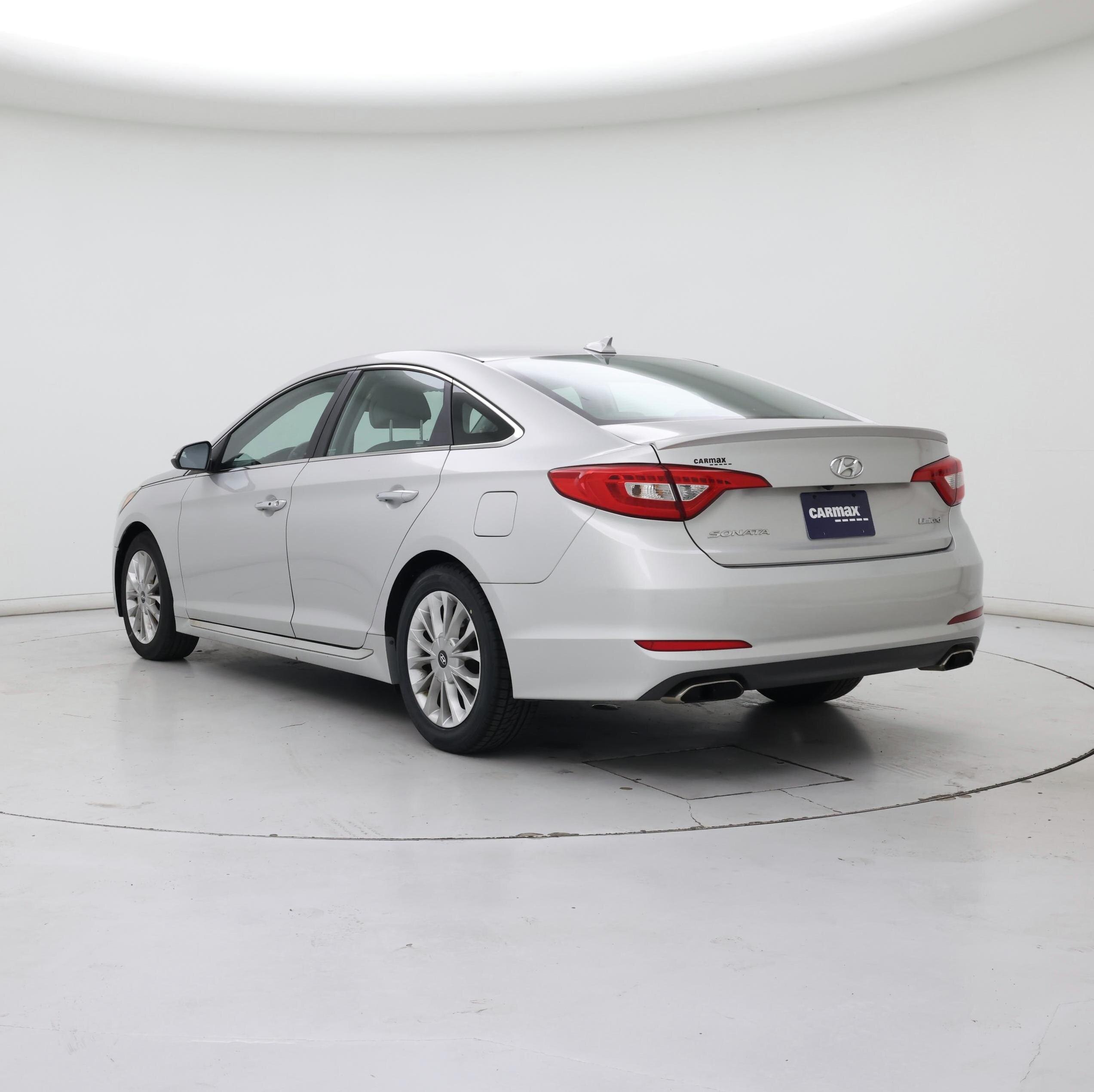 Thumbnail: 2015 Hyundai Sonata - 2