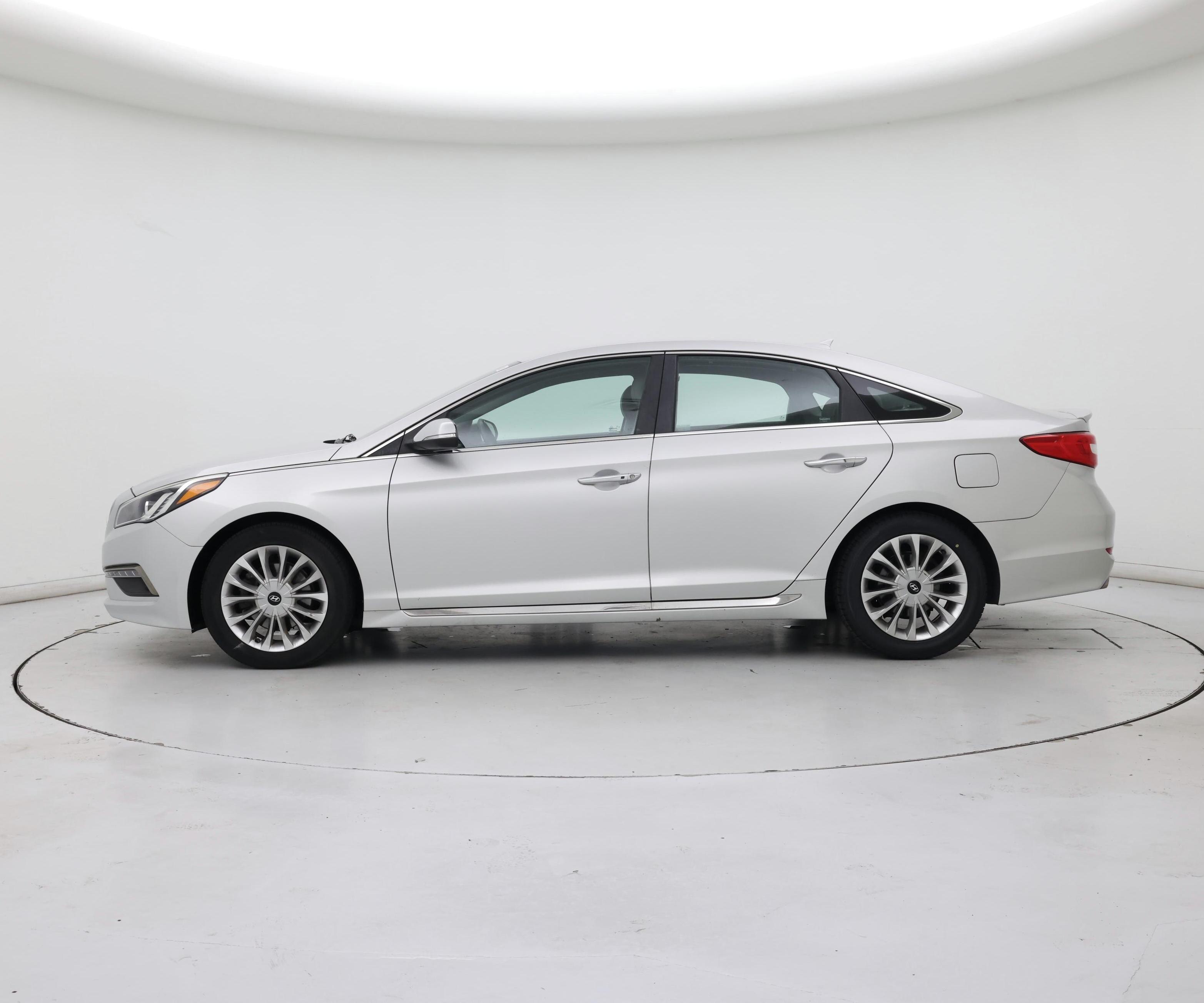 Thumbnail: 2015 Hyundai Sonata - 3